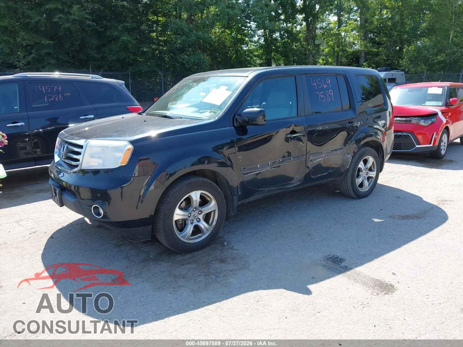 HONDA PILOT 2015 - 5FNYF4H4XFB038653