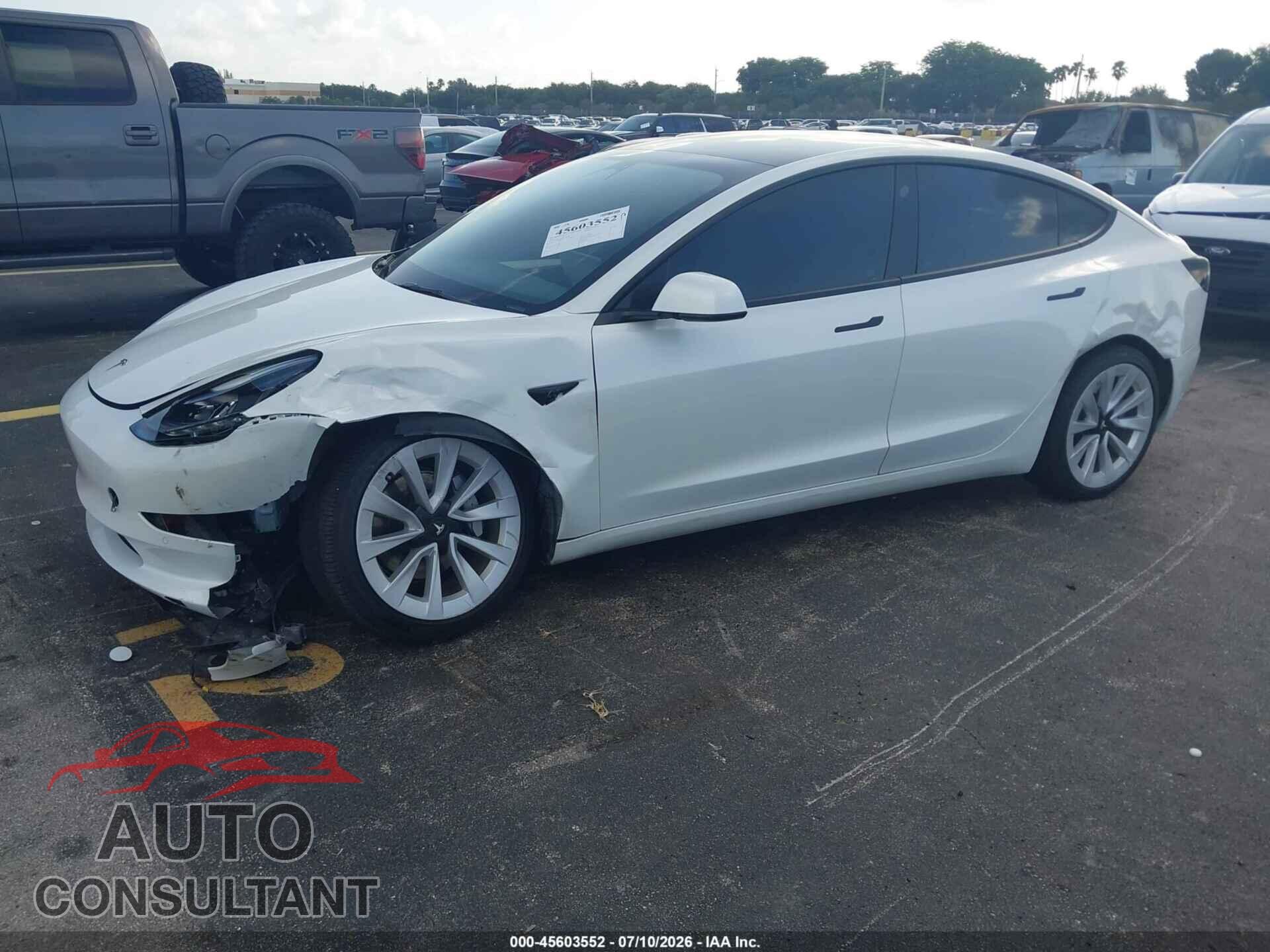 TESLA MODEL 3 2022 - 5YJ3E1EB6NF269353