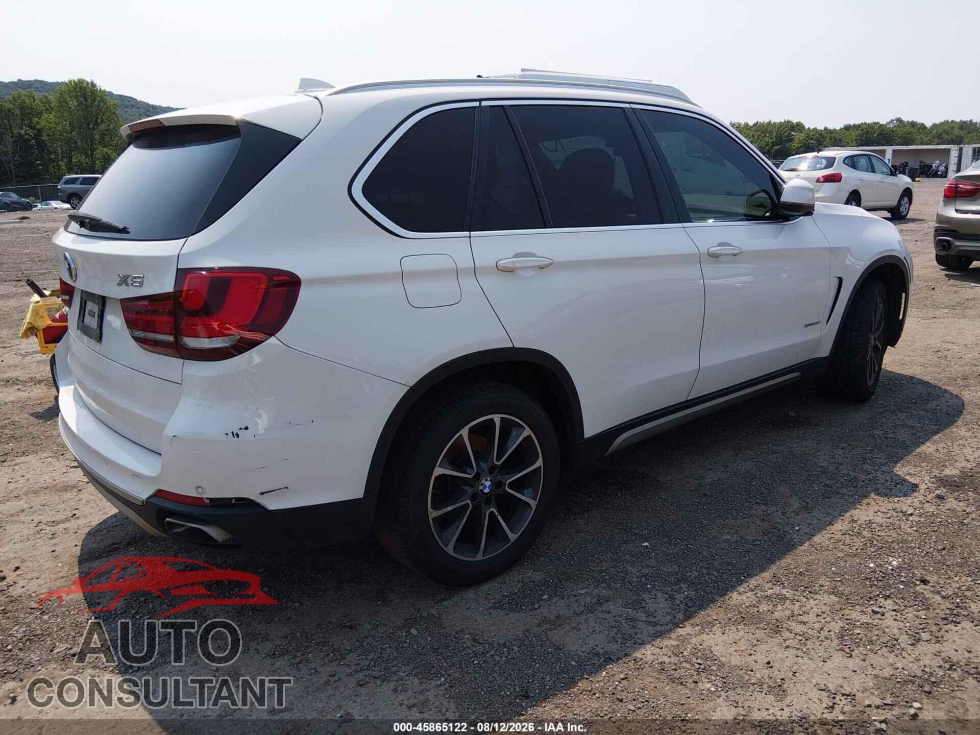 BMW X5 2018 - 5UXKR0C59JL073341