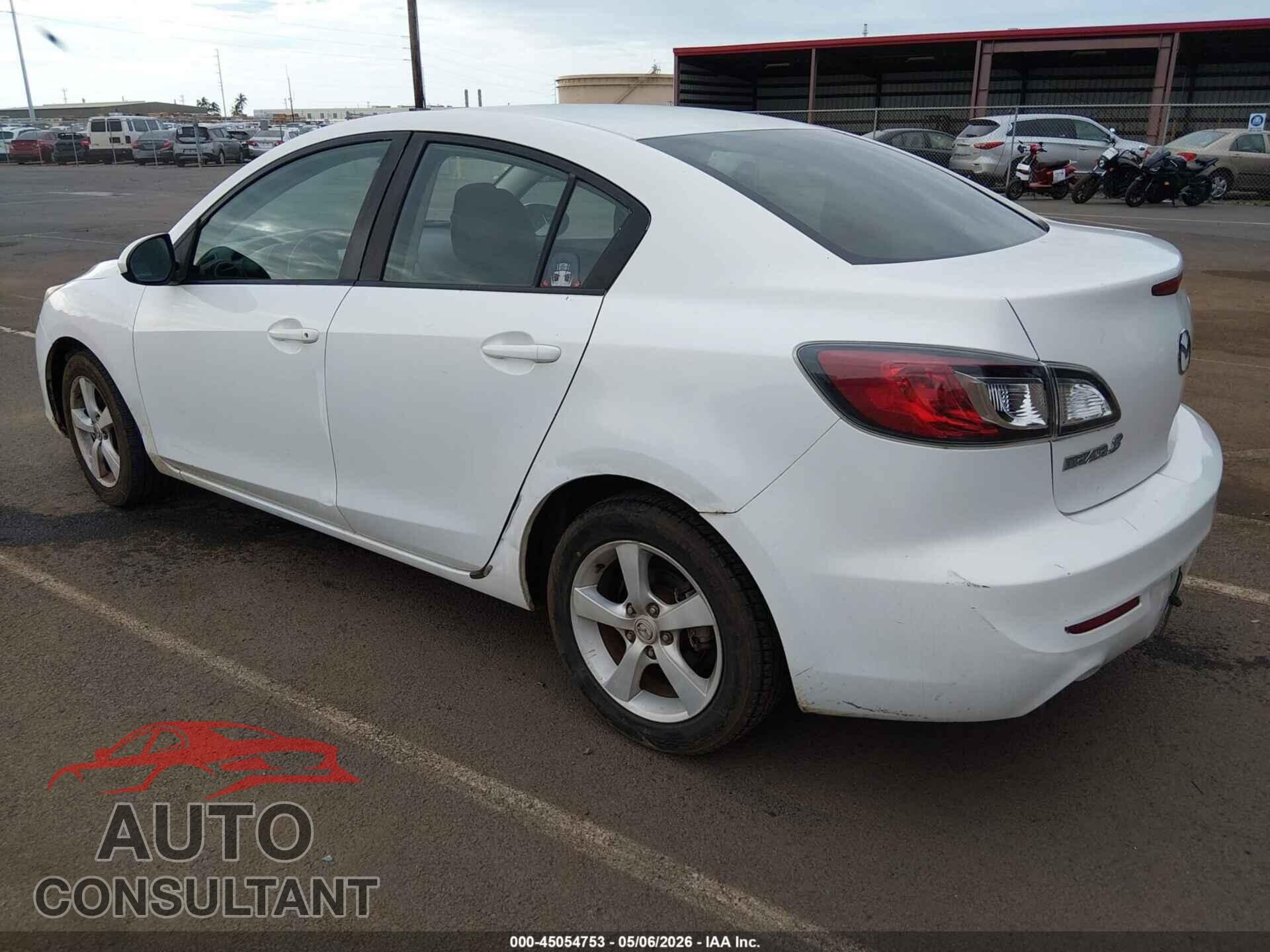 MAZDA MAZDA3 2013 - JM1BL1TF9D1831244