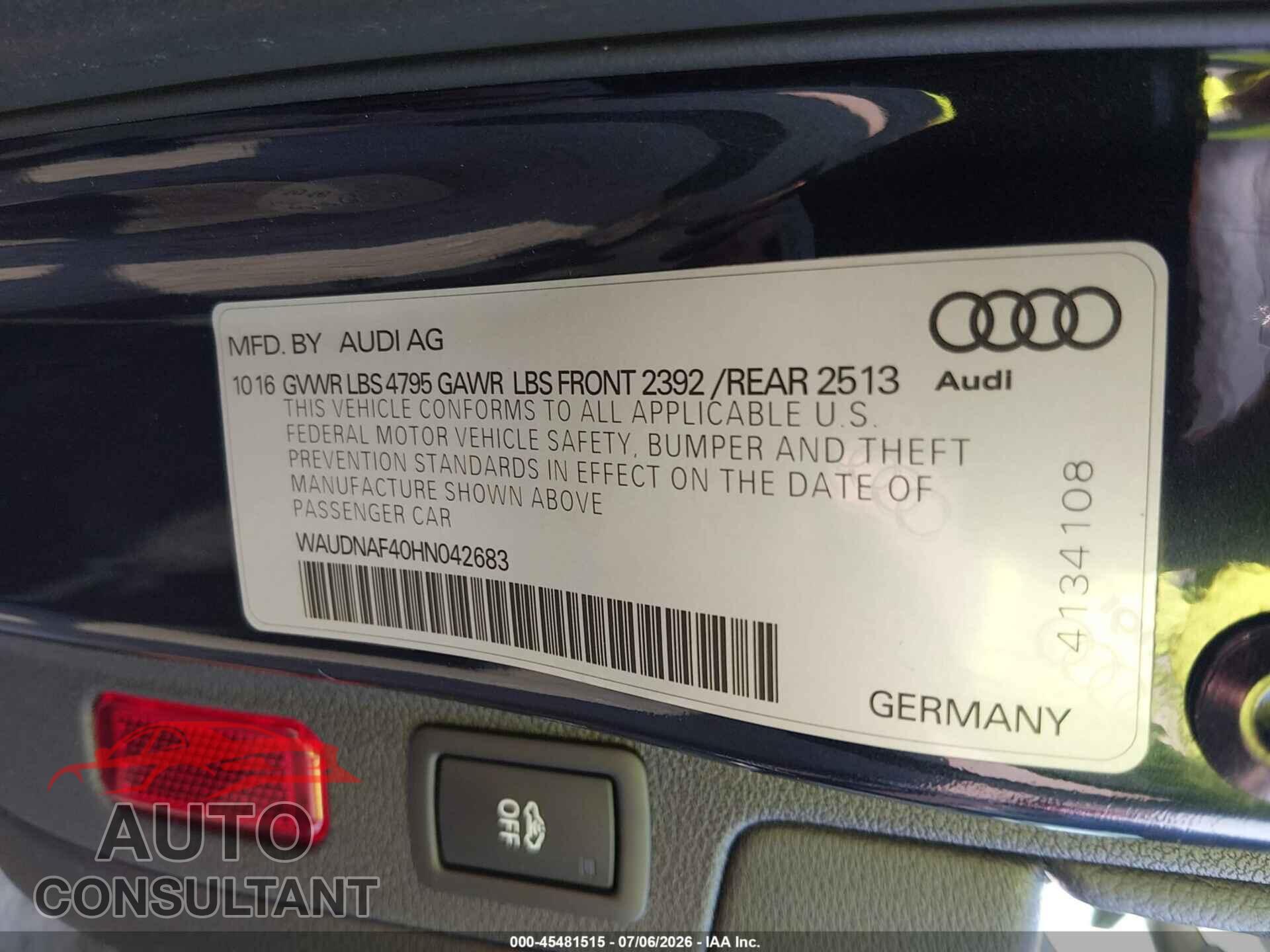 AUDI A4 2017 - WAUDNAF40HN042683