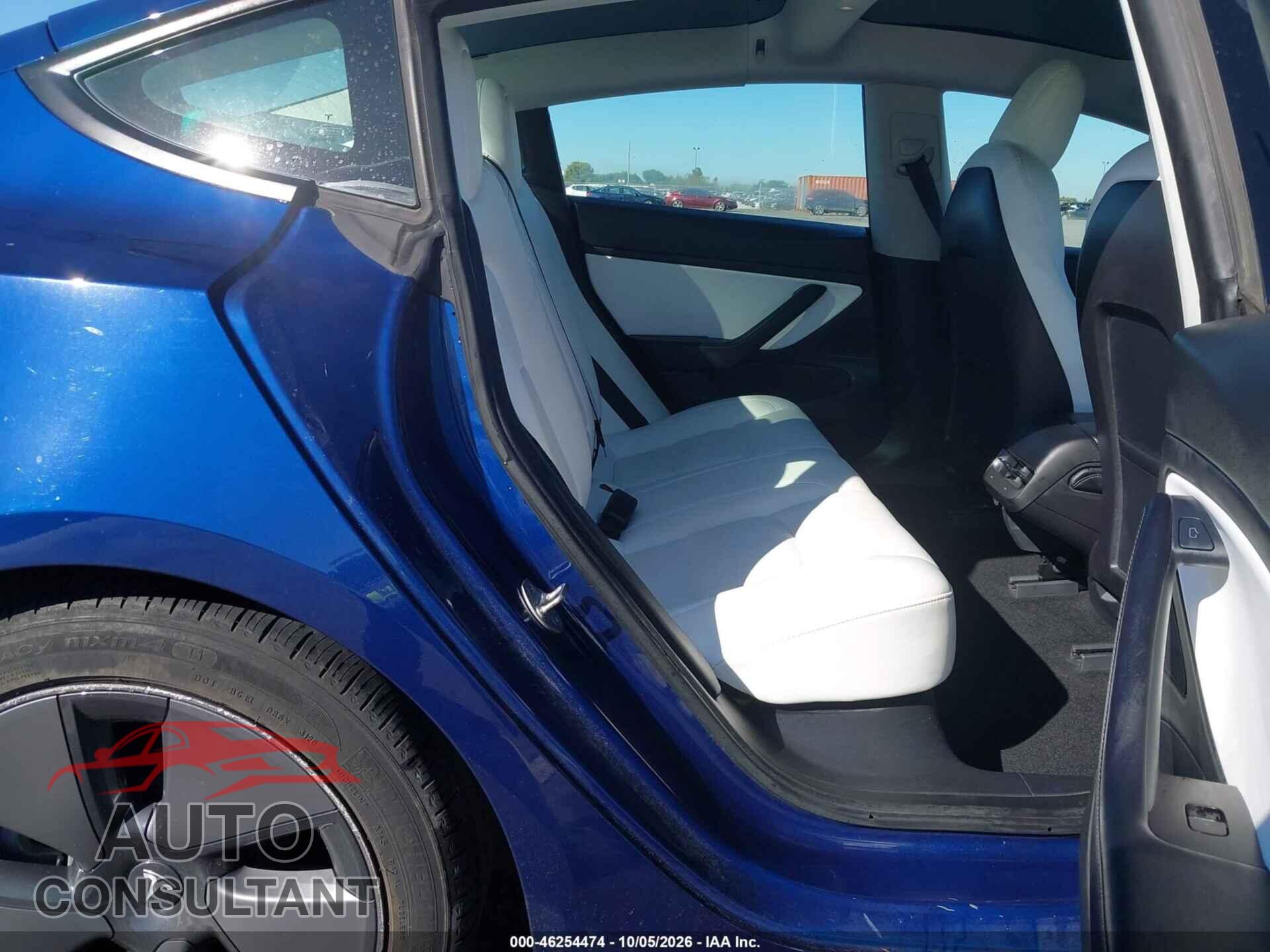 TESLA MODEL 3 2021 - 5YJ3E1EA4MF871111