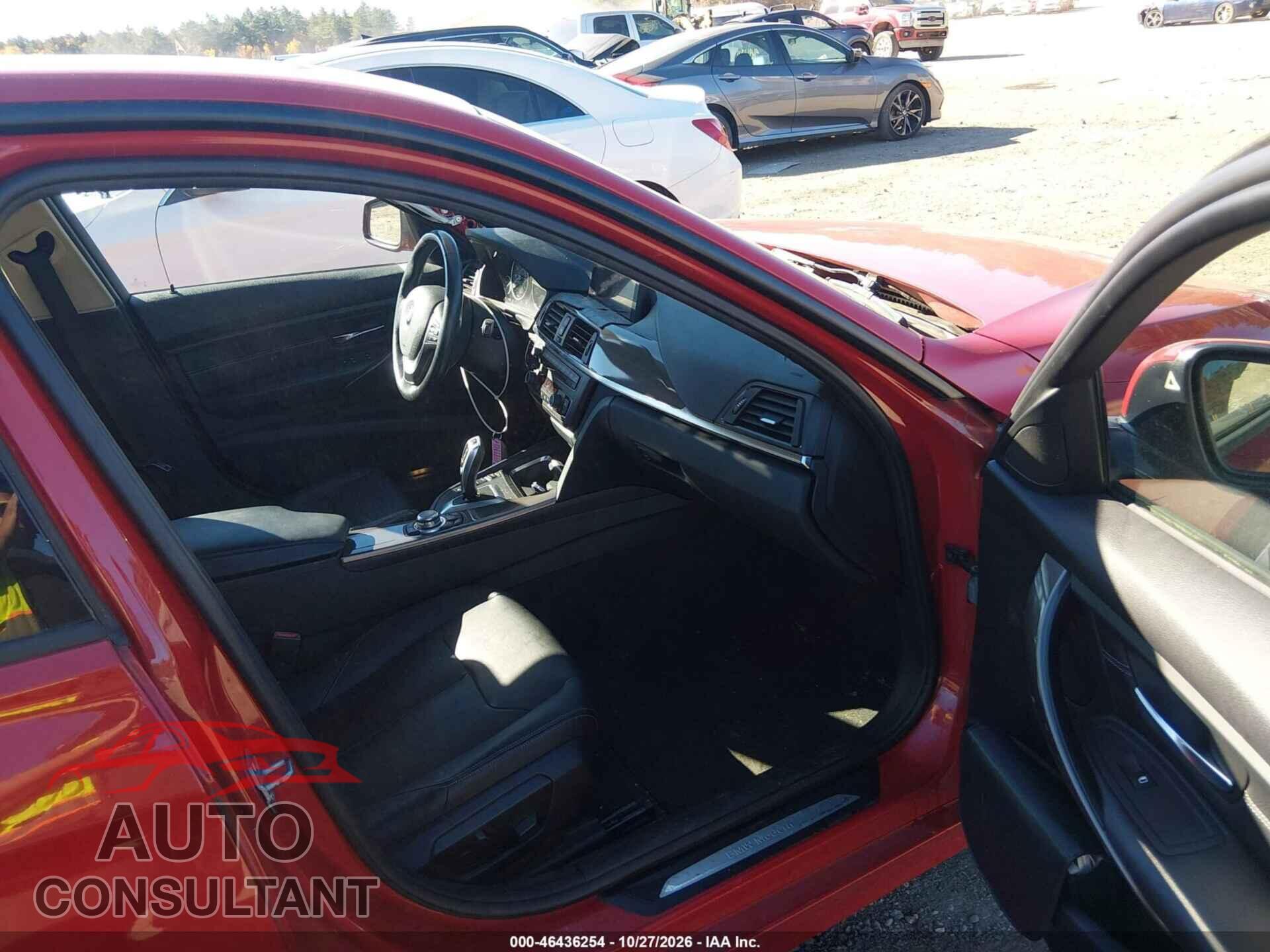 BMW 328I 2013 - WBA3B3C5XDF535286