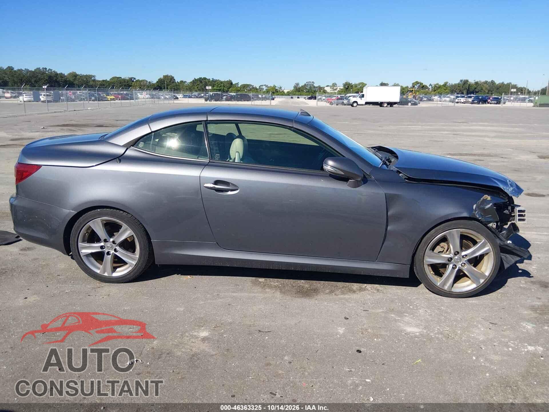 LEXUS IS 250C 2013 - JTHFF2C24D2527601