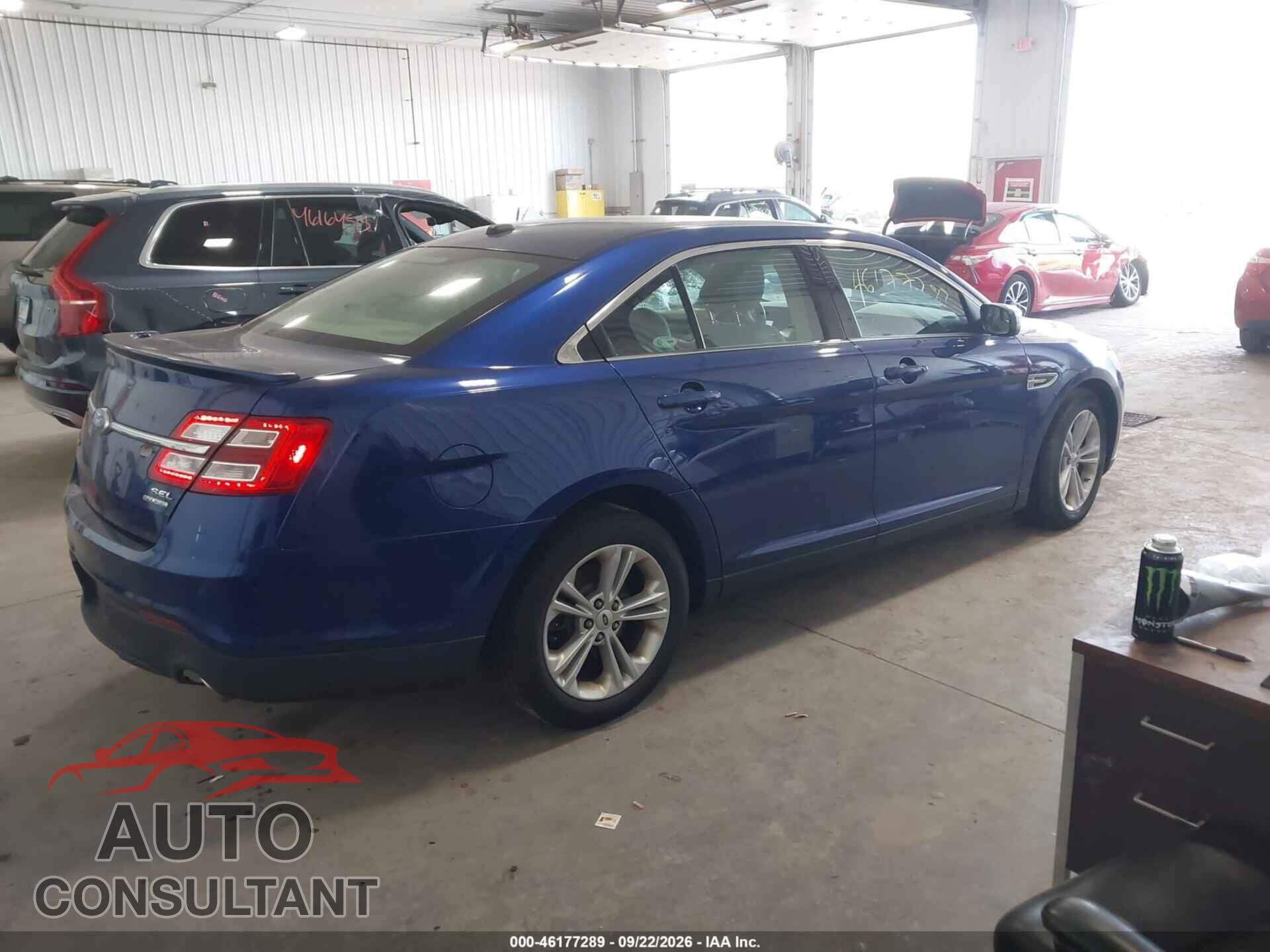 FORD TAURUS 2013 - 1FAHP2E82DG102797
