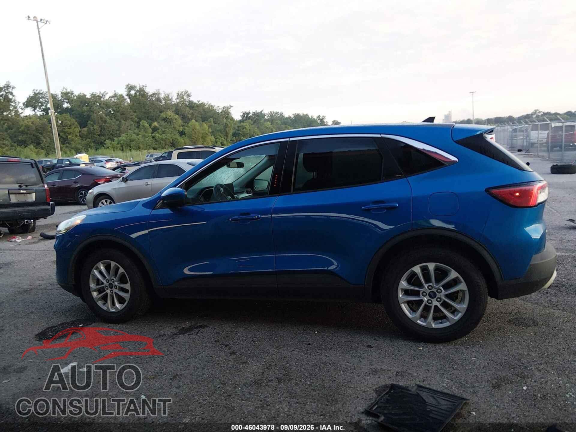 FORD ESCAPE 2020 - 1FMCU0G66LUA93613