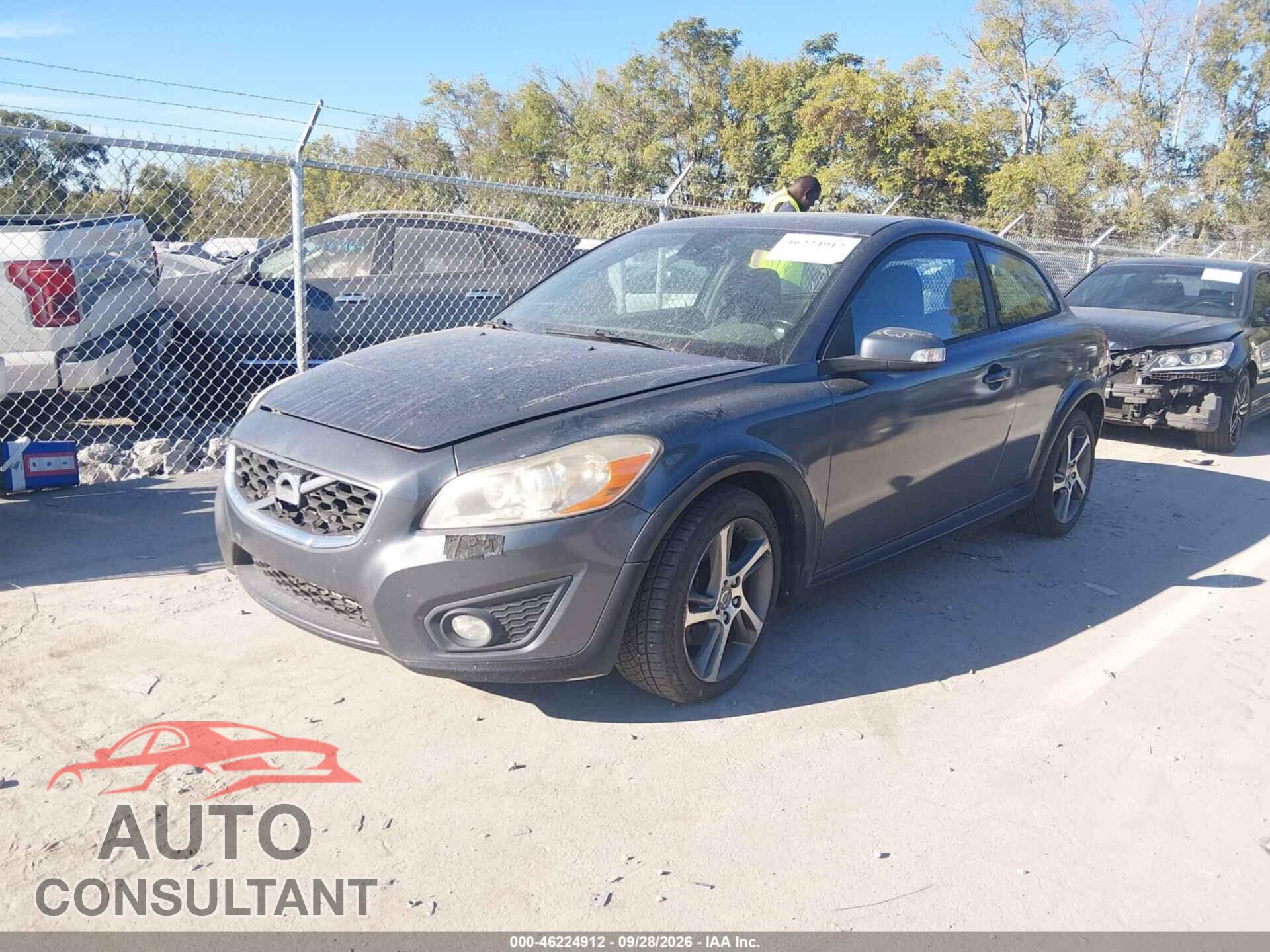 VOLVO C30 2013 - YV1672MK4D2303557