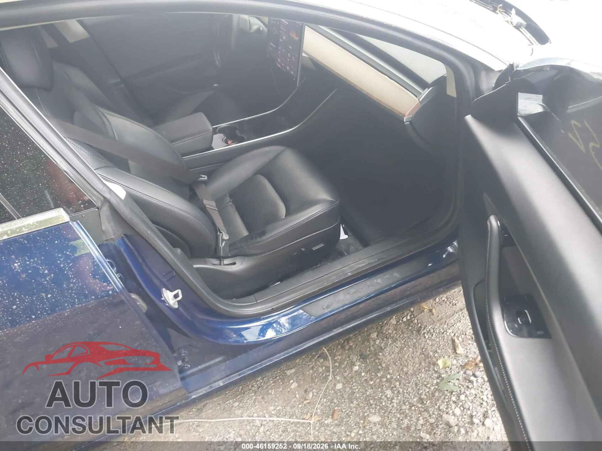 TESLA MODEL 3 2018 - 5YJ3E1EB0JF117451