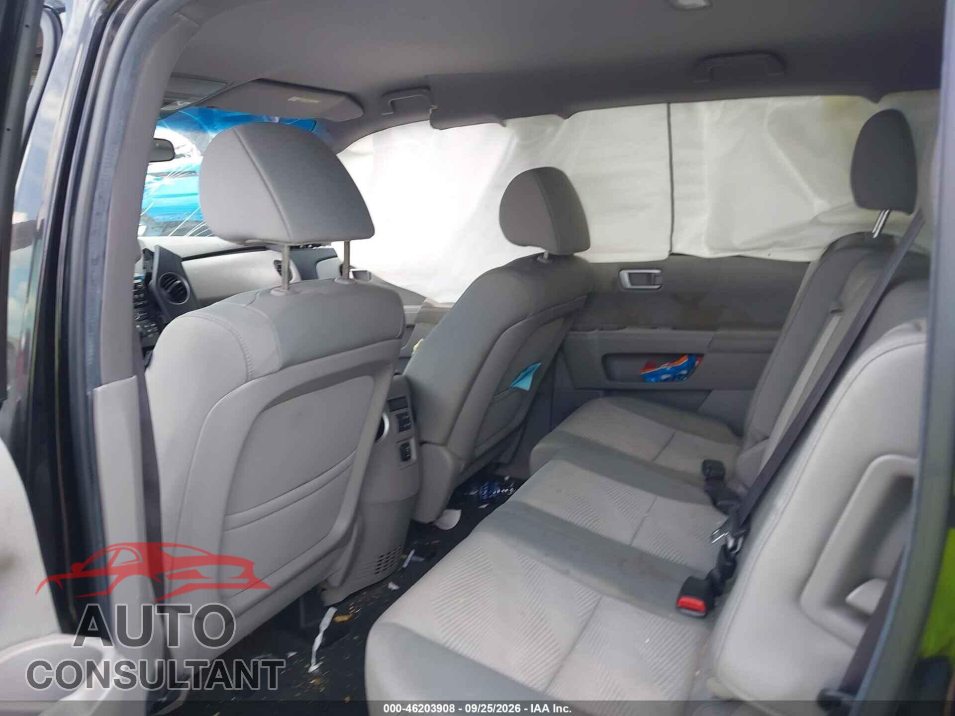 HONDA PILOT 2012 - 5FNYF3H27CB009244