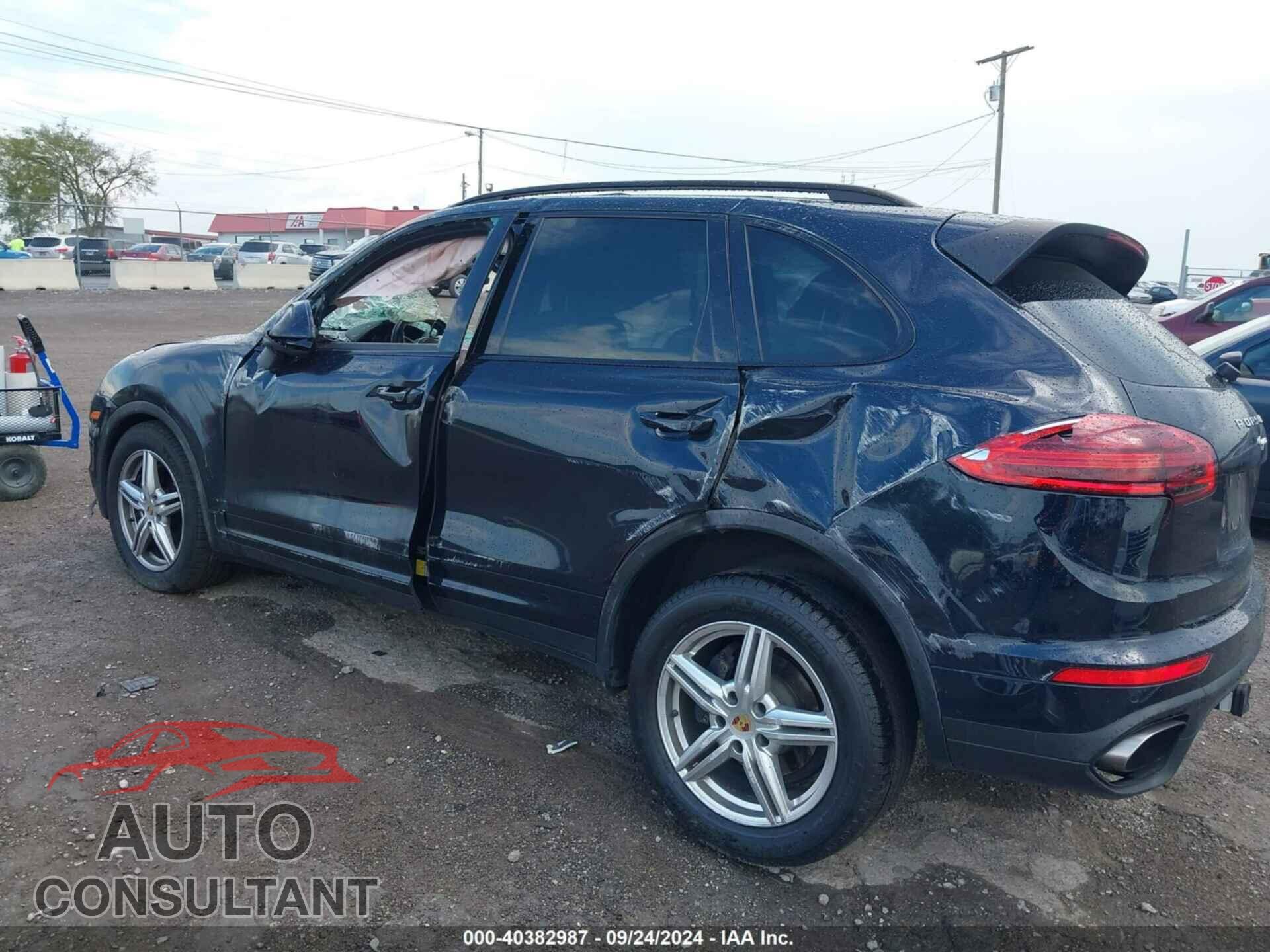 PORSCHE CAYENNE 2016 - WP1AA2A24GLA10146