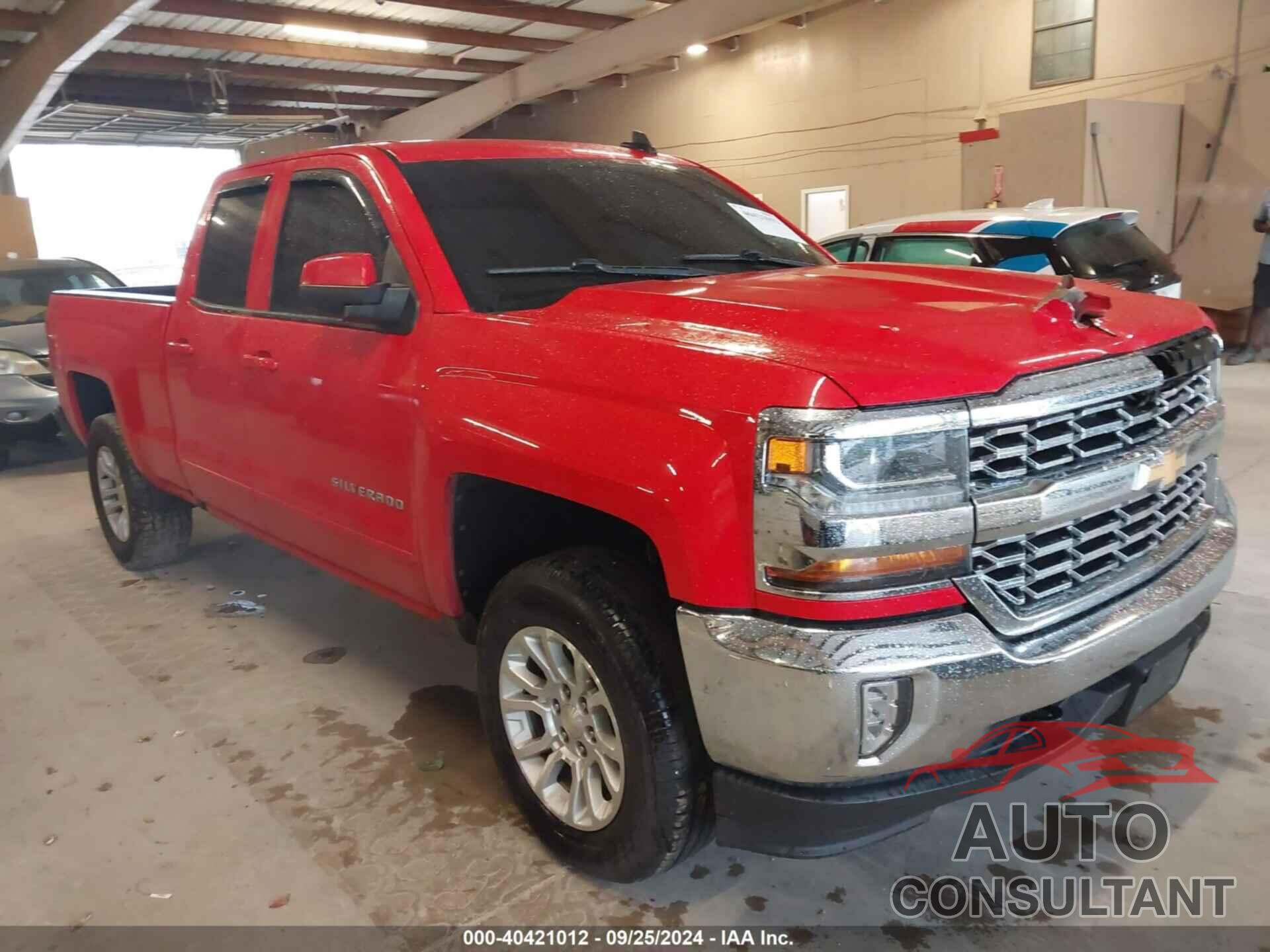 CHEVROLET SILVERADO 1500 2018 - 1GCVKREC1JZ100449