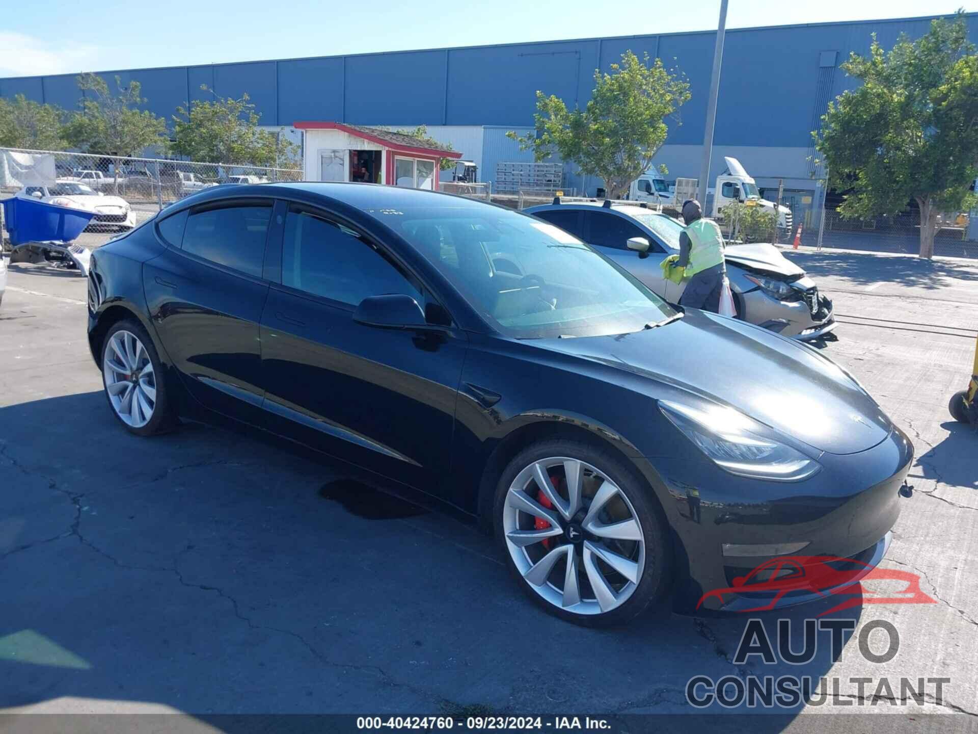 TESLA MODEL 3 2018 - 5YJ3E1EB4JF082378