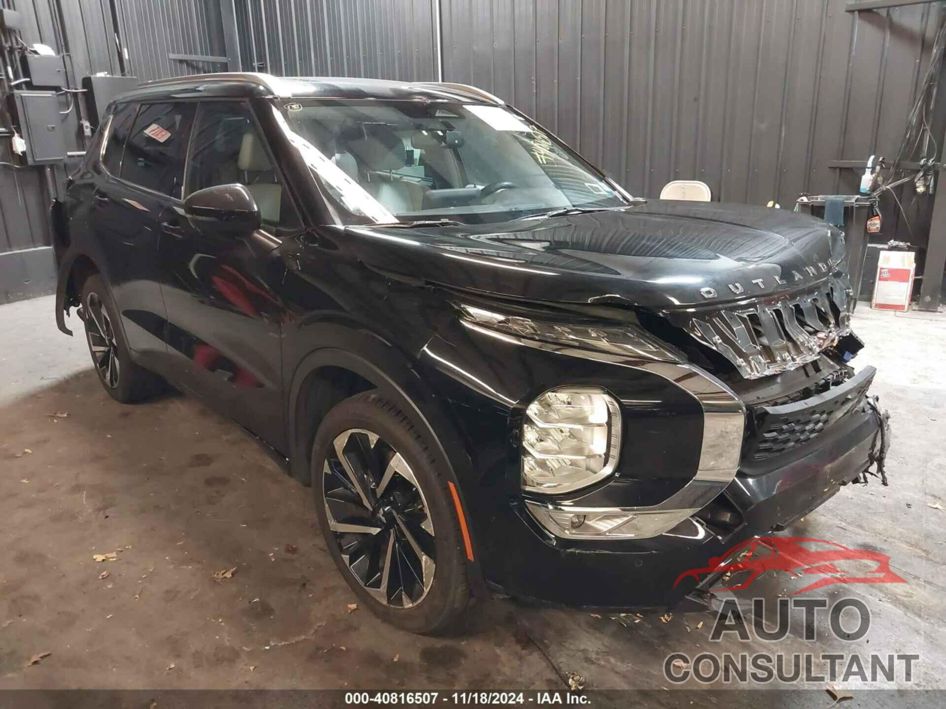 MITSUBISHI OUTLANDER 2023 - JA4J3VA87PZ024891