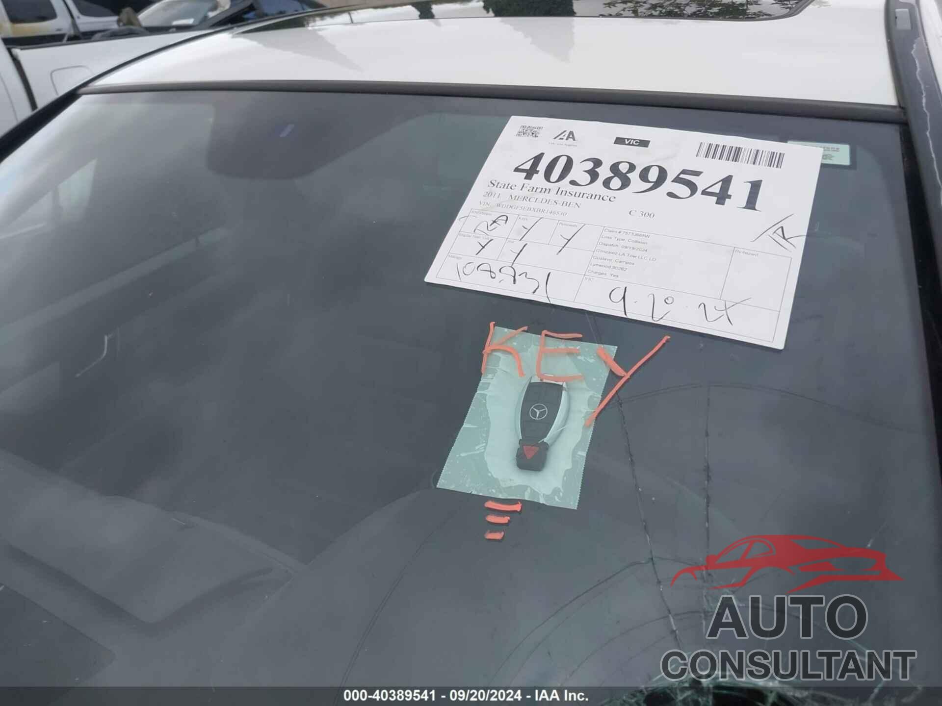 MERCEDES-BENZ C 300 2011 - WDDGF5EBXBR146530