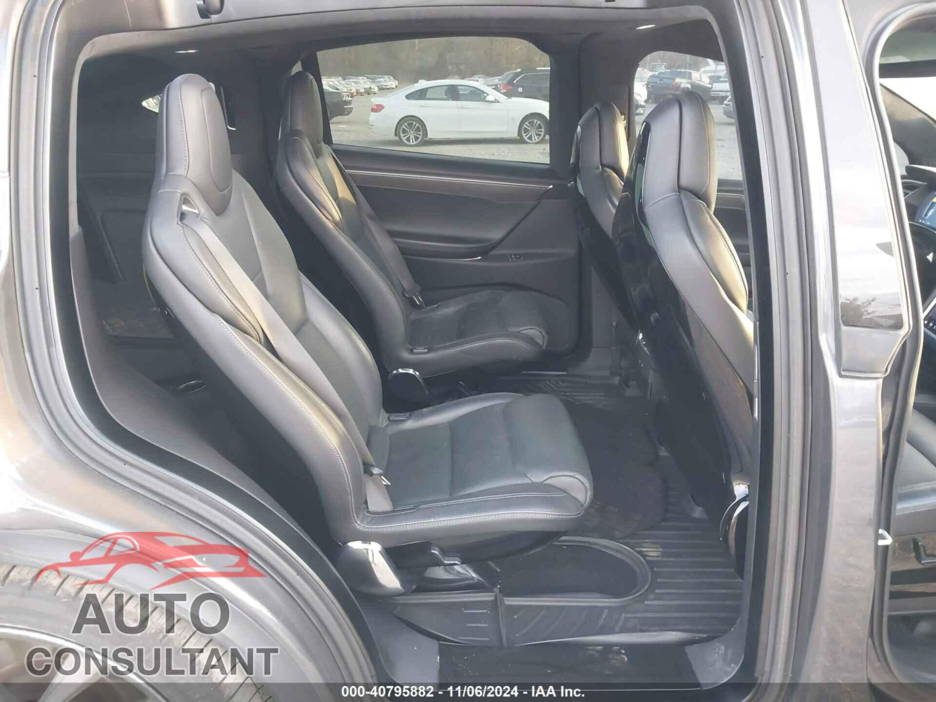 TESLA MODEL X 2016 - 5YJXCBE21GF005845