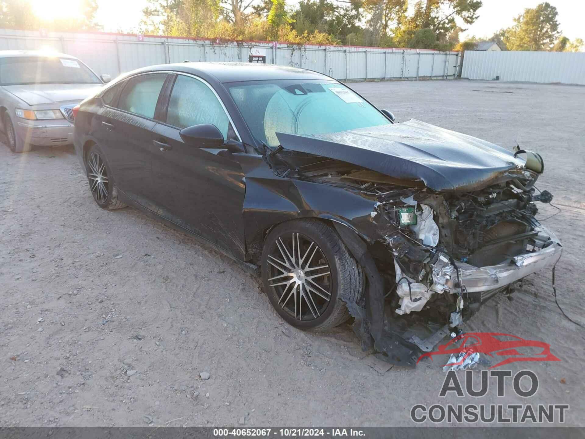 HONDA ACCORD 2018 - 1HGCV1F3XJA172376