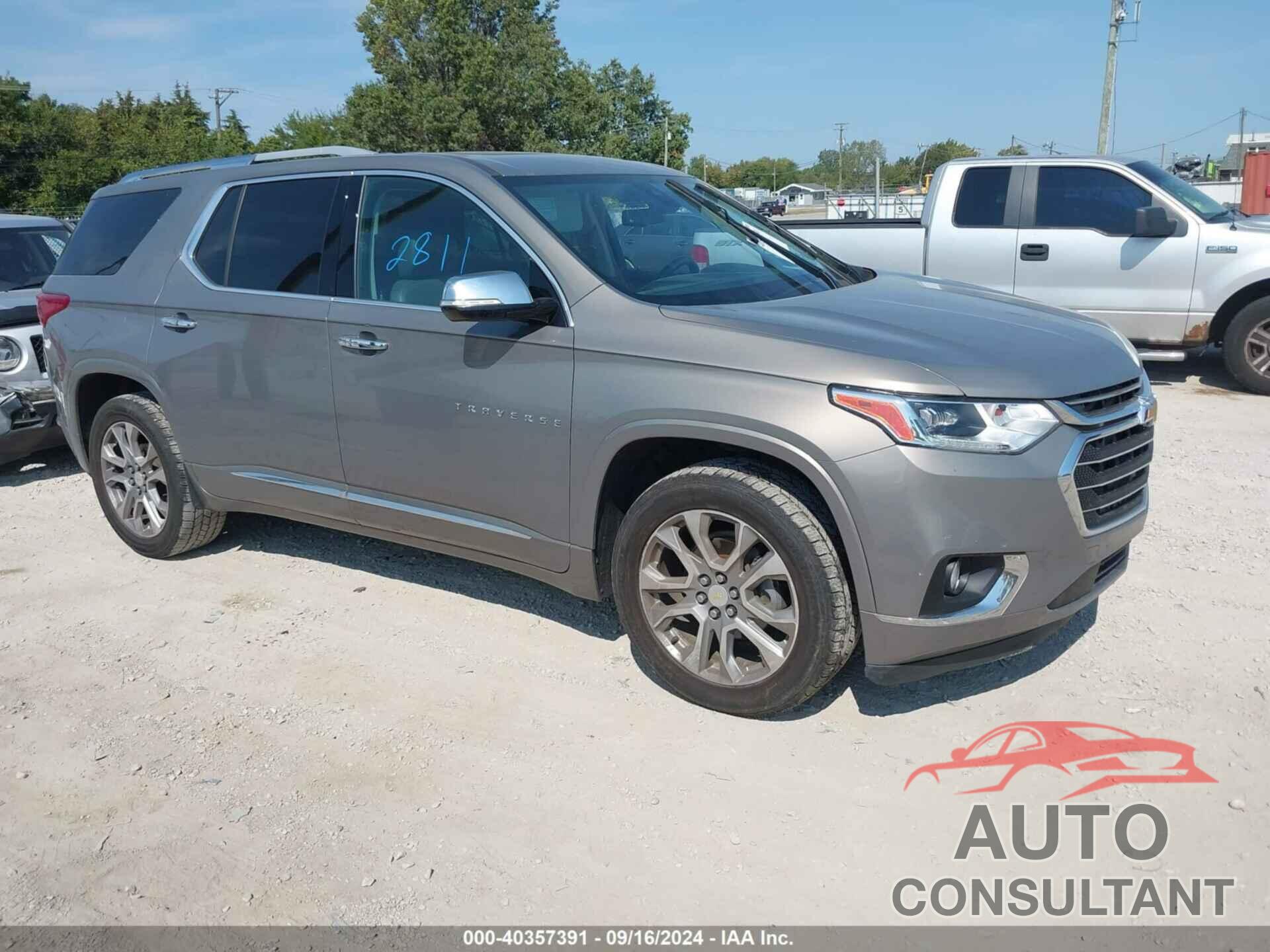 CHEVROLET TRAVERSE 2018 - 1GNERKKW6JJ103452