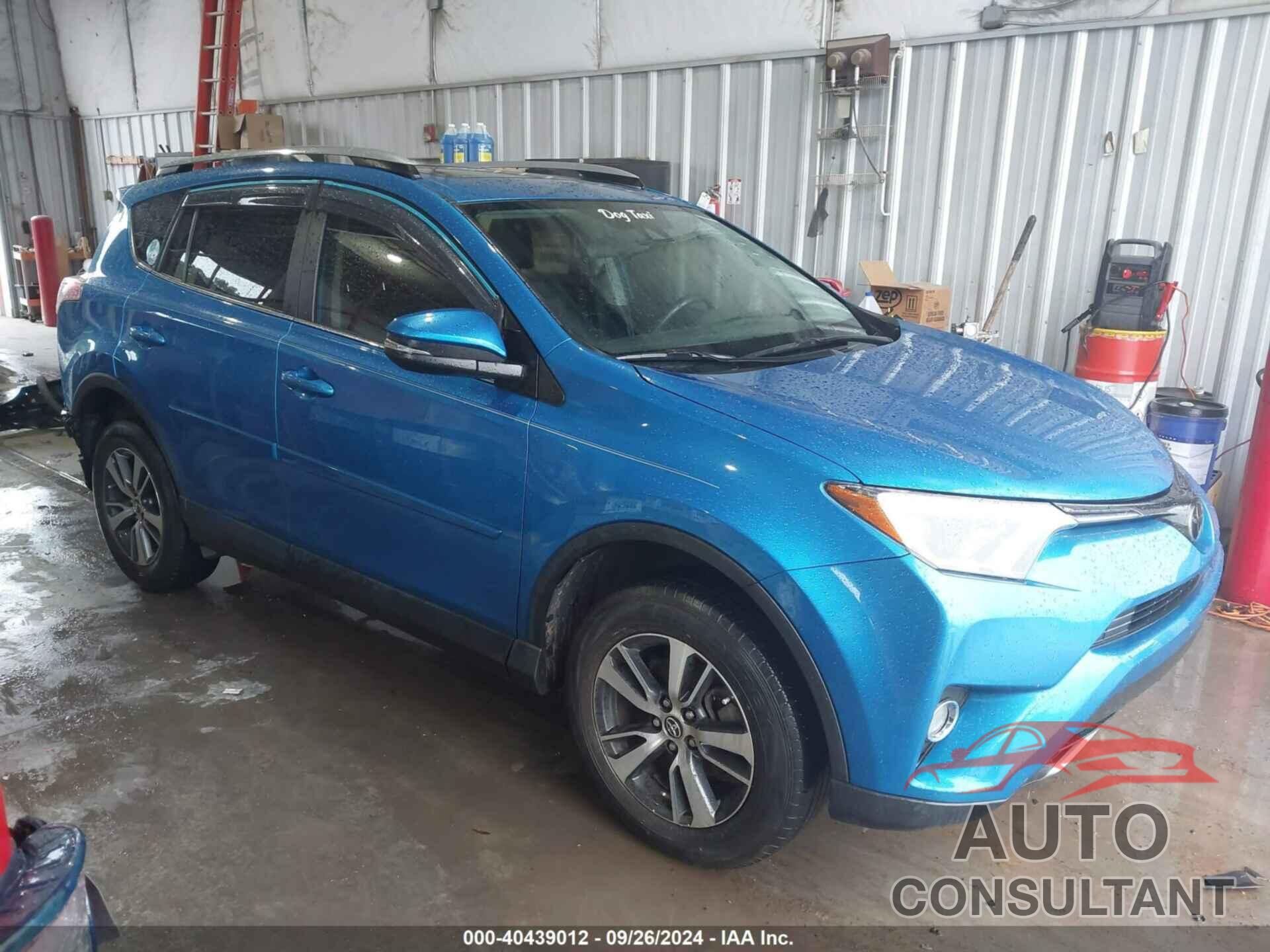 TOYOTA RAV4 2018 - JTMWFREV6JJ189430