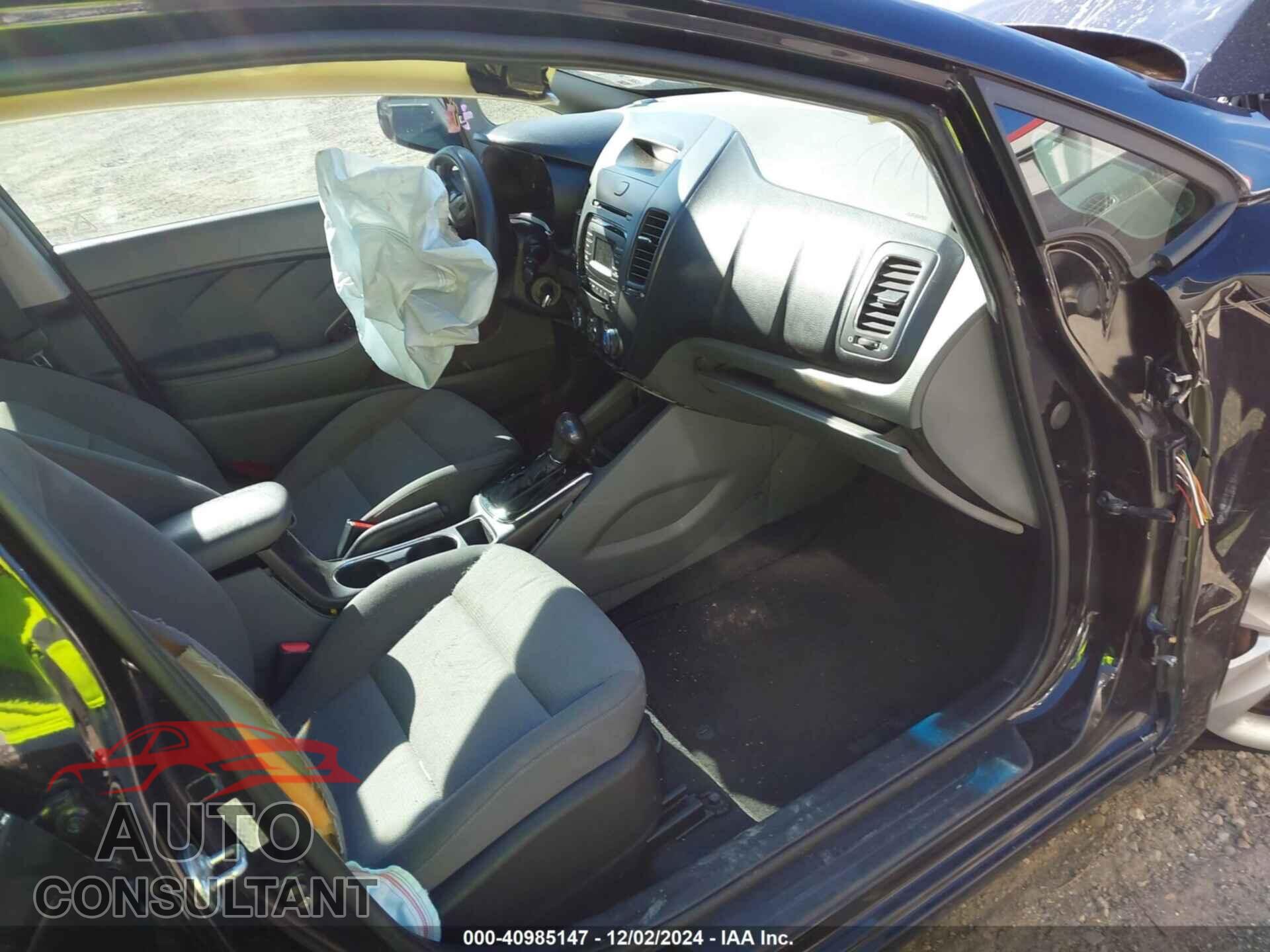 KIA FORTE 2017 - 3KPFK4A70HE022896