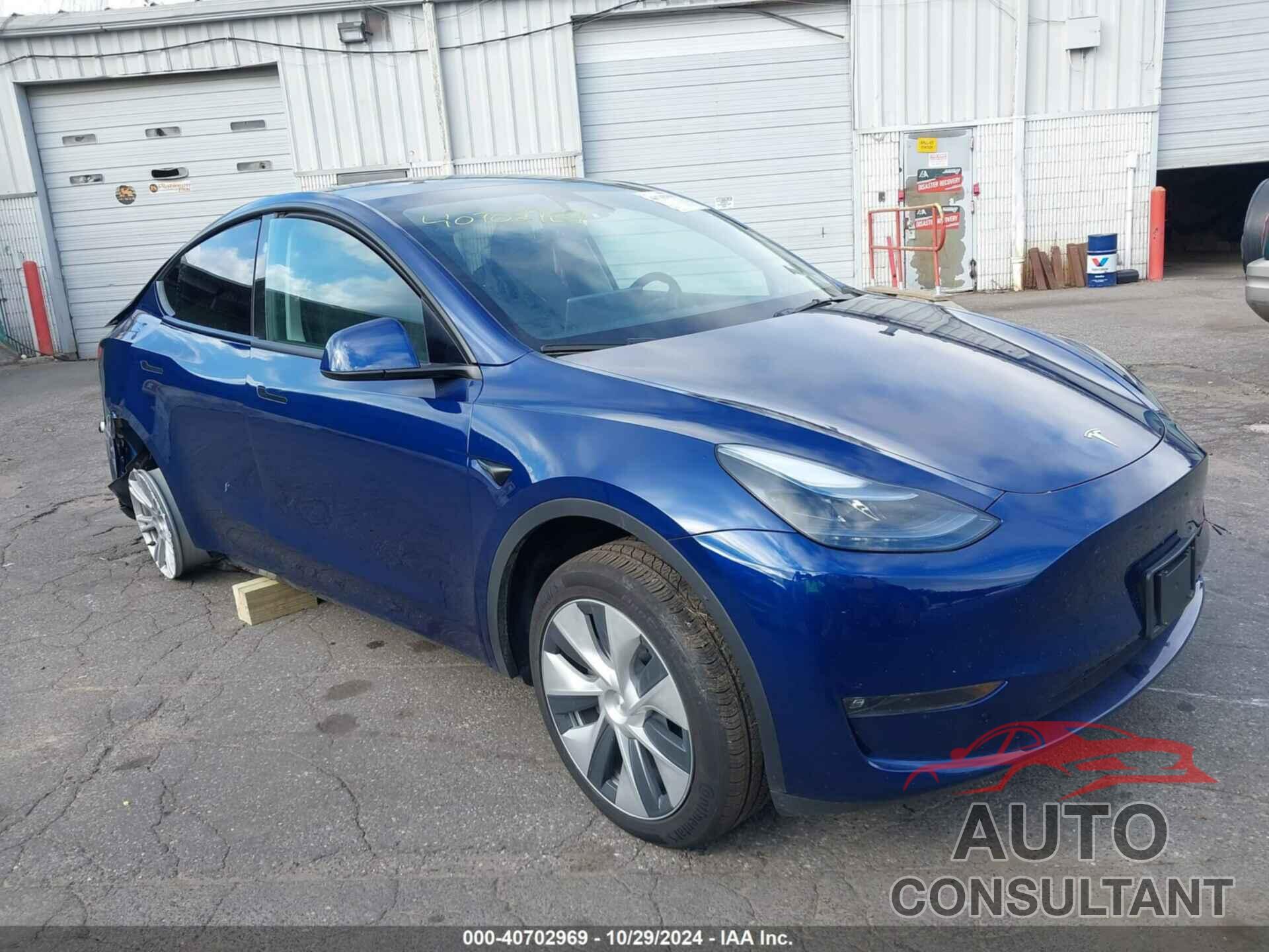 TESLA MODEL Y 2024 - 7SAYGDEE9RF035101