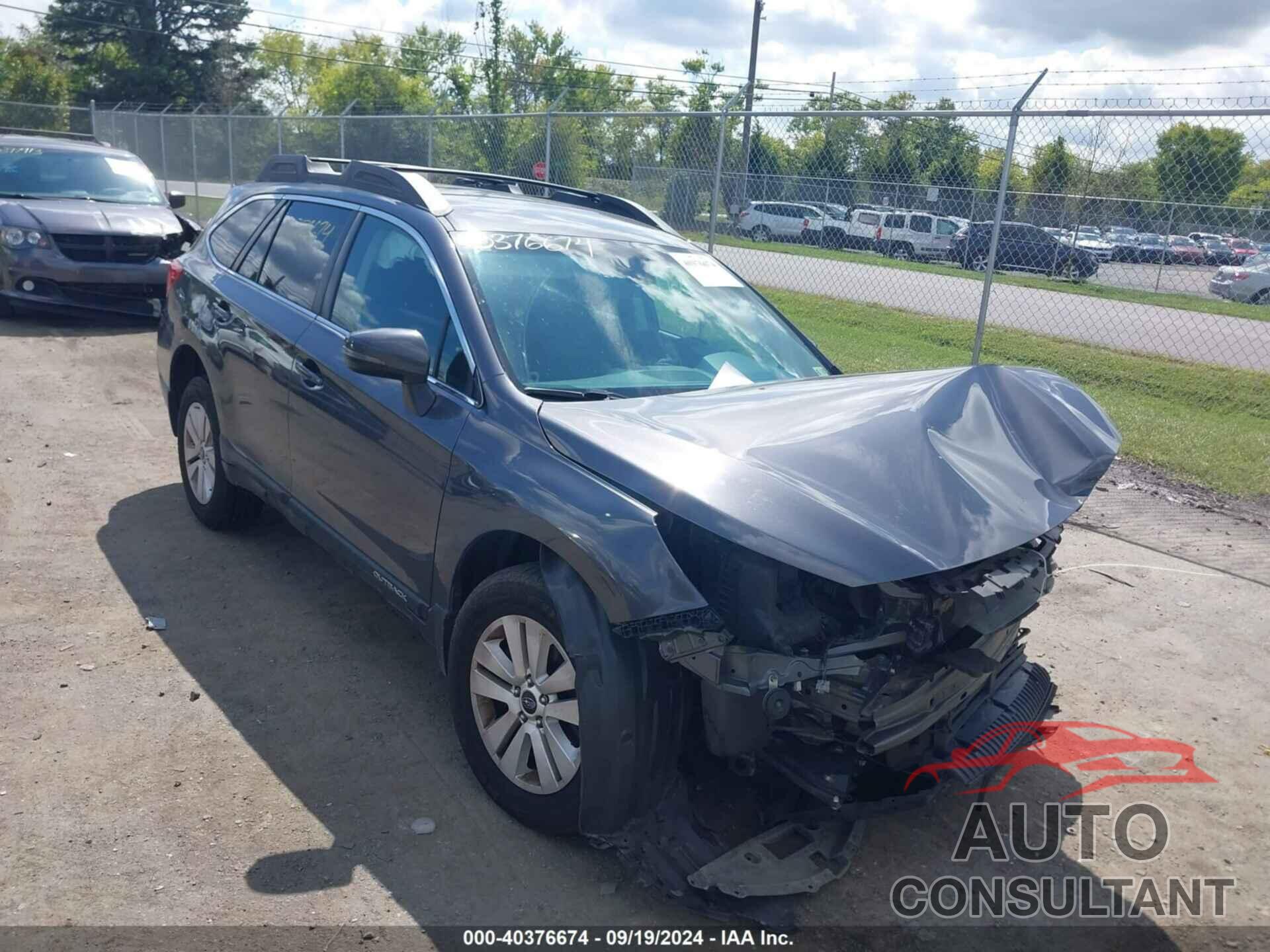 SUBARU OUTBACK 2018 - 4S4BSAFC4J3241890