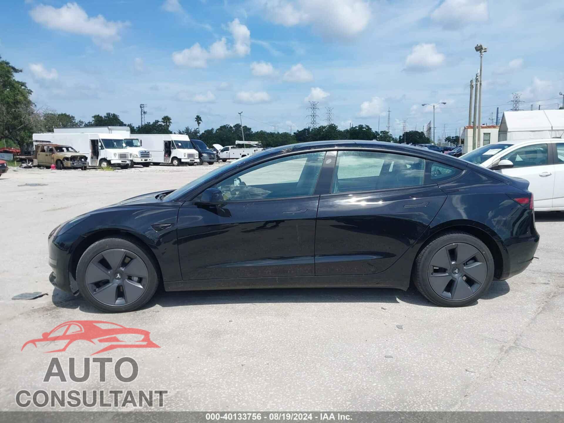 TESLA MODEL 3 2021 - 5YJ3E1EA0MF043394