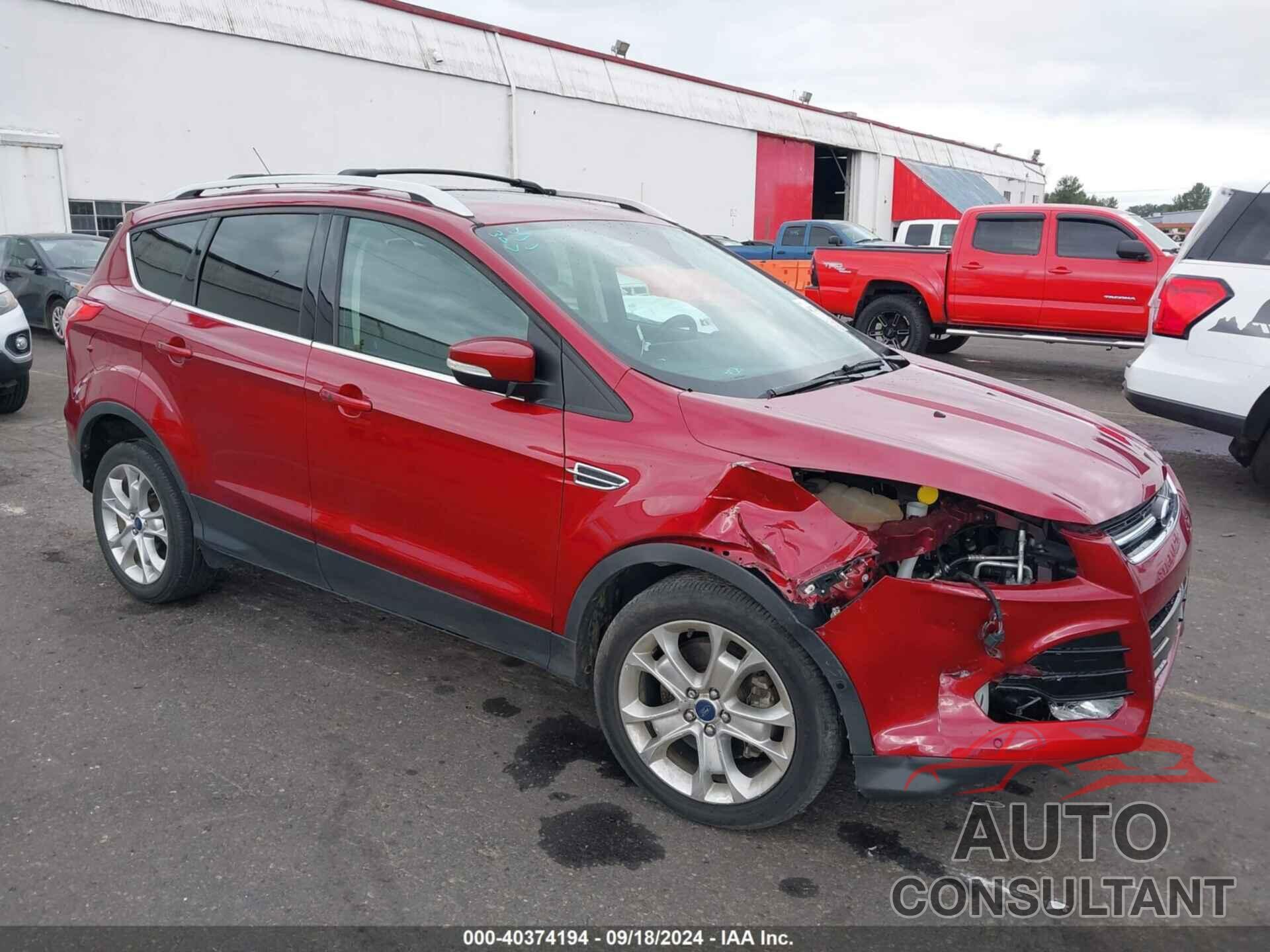 FORD ESCAPE 2016 - 1FMCU9J98GUC81210