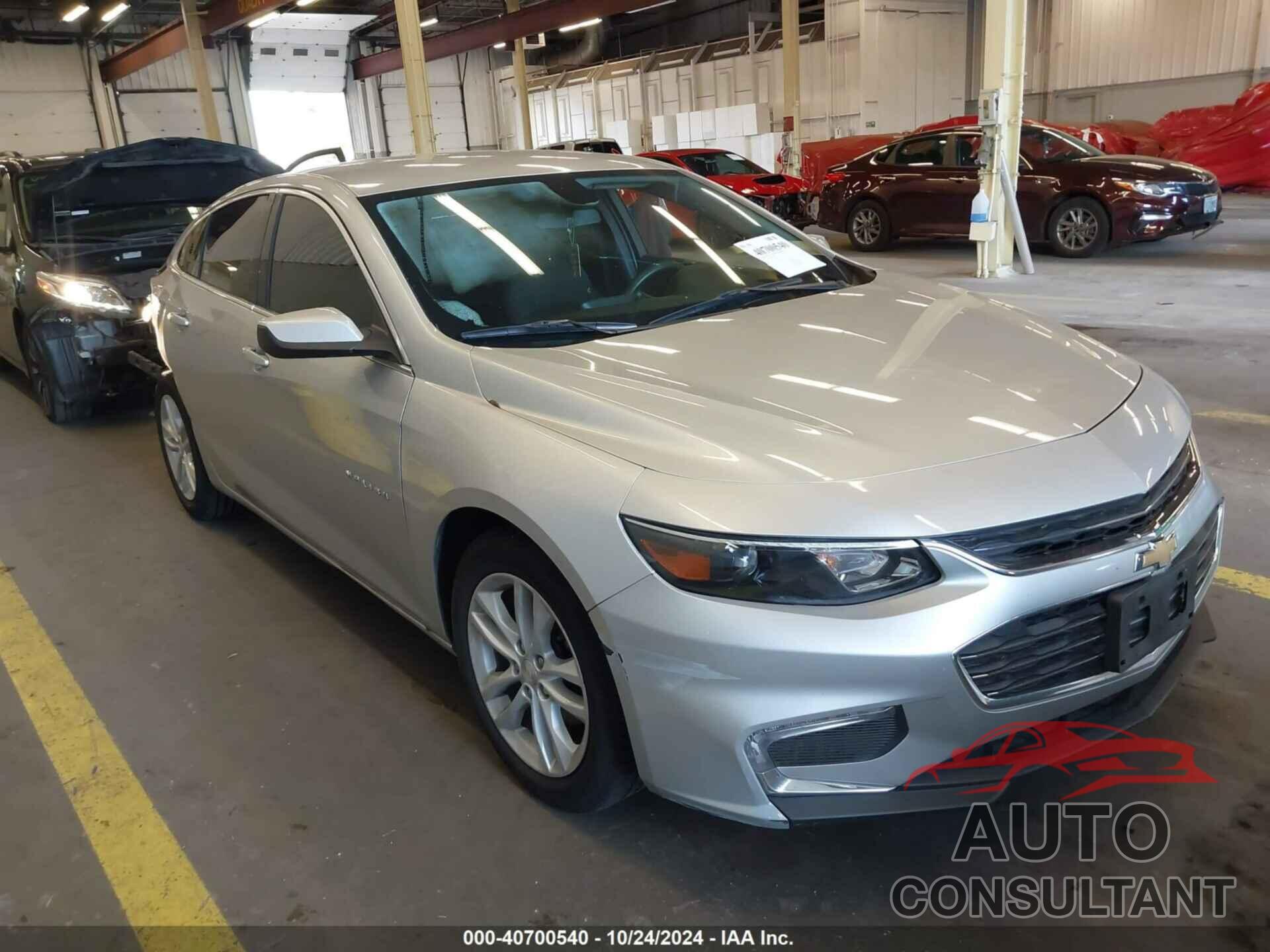 CHEVROLET MALIBU 2017 - 1G1ZE5ST7HF174422