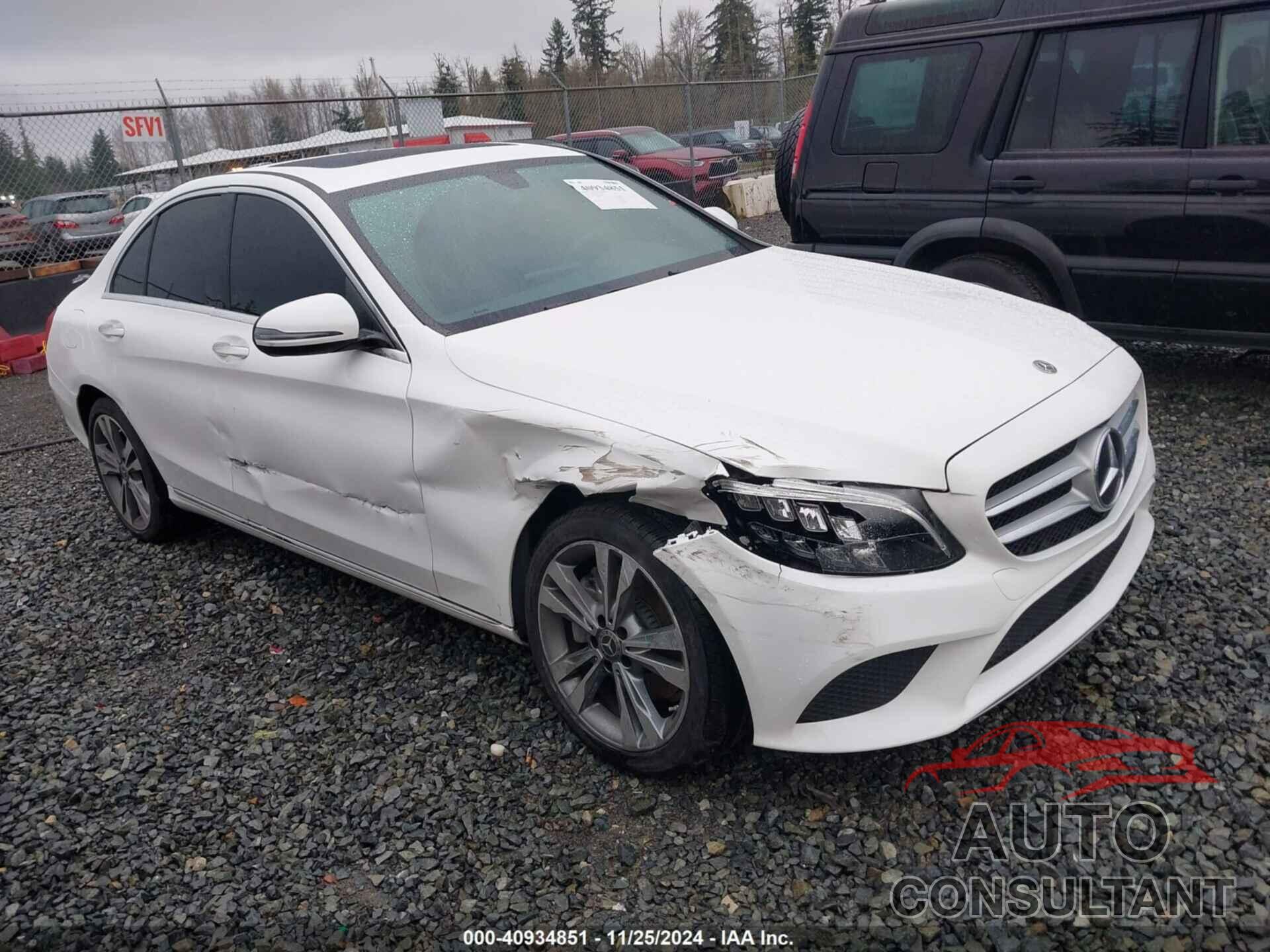 MERCEDES-BENZ C 300 2019 - 55SWF8EB1KU299244