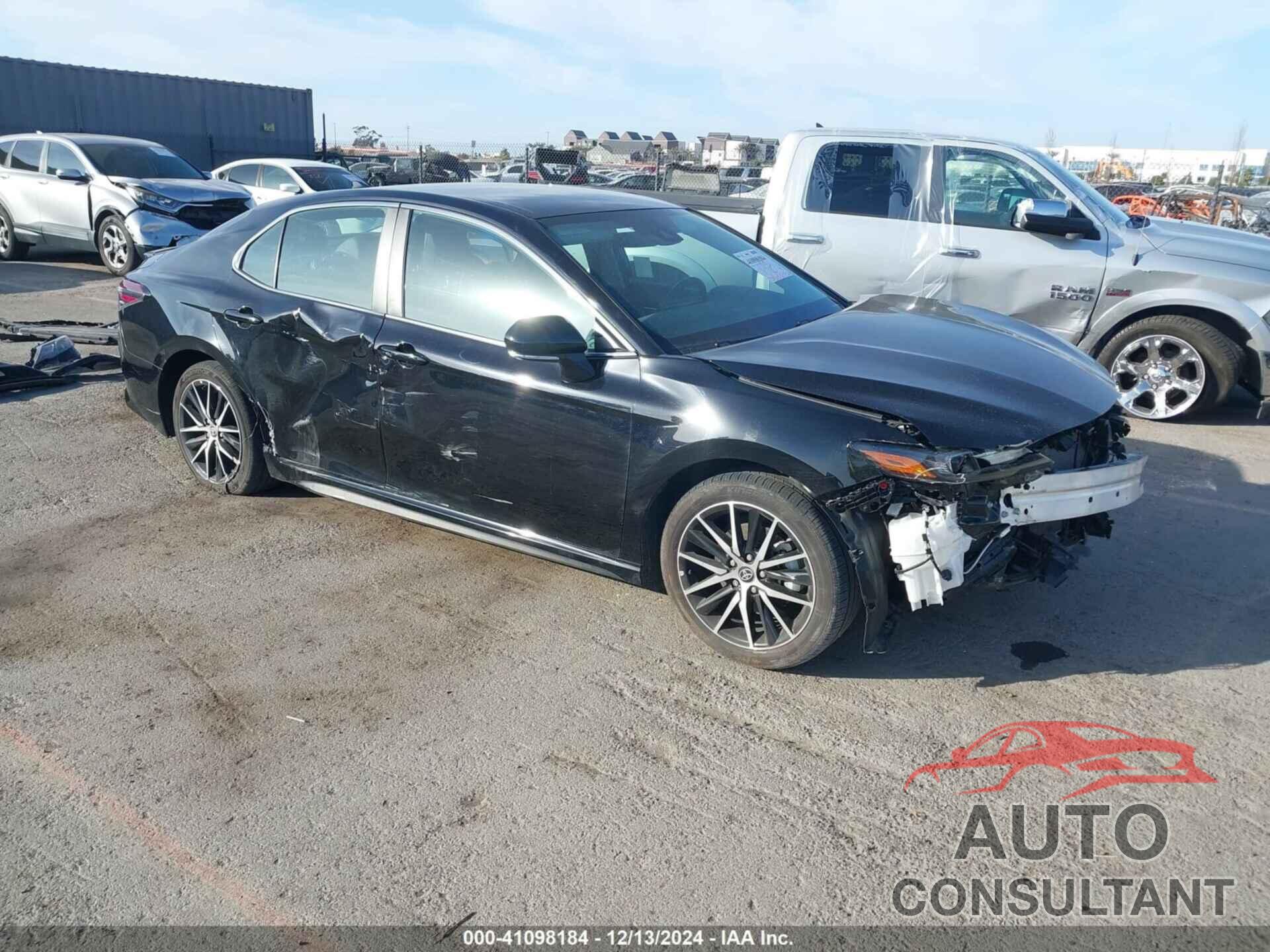 TOYOTA CAMRY 2024 - 4T1G11AK5RU843694