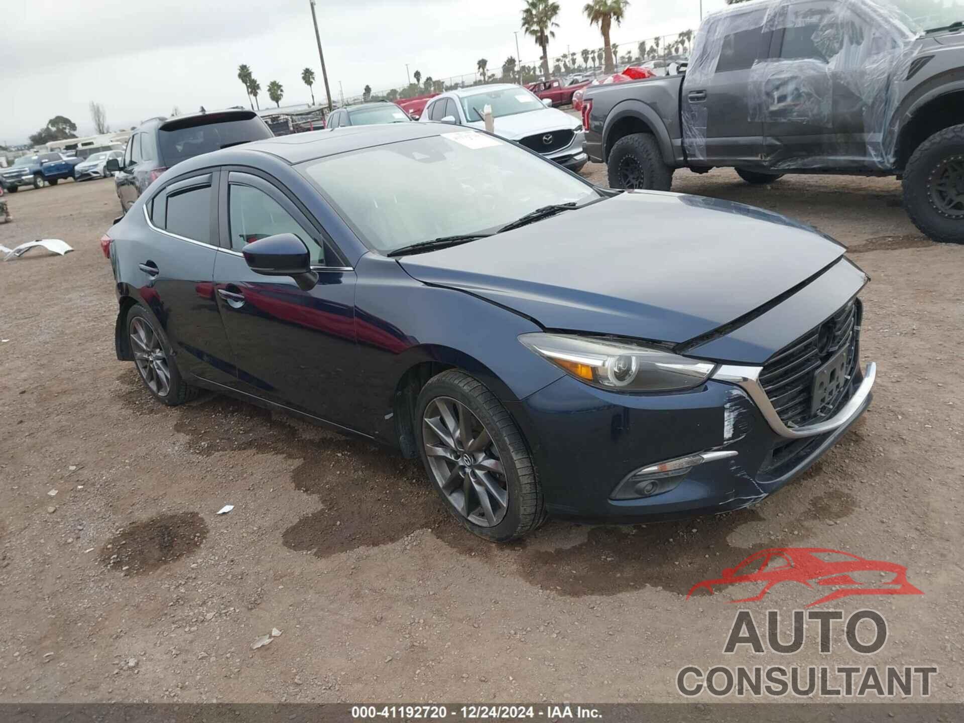 MAZDA MAZDA3 2018 - 3MZBN1W30JM187804