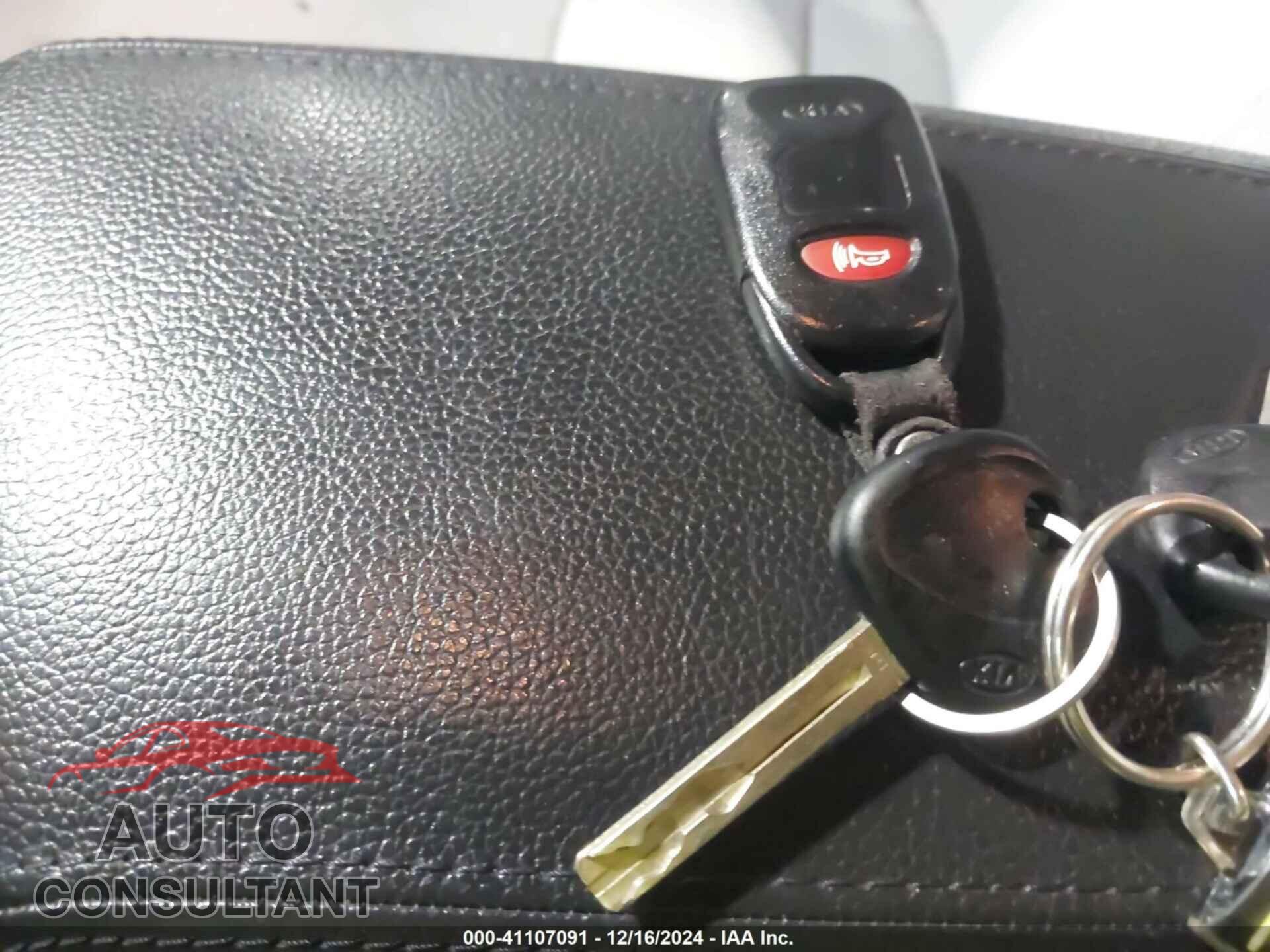 KIA OPTIMA 2012 - KNAGM4A7XC5289544