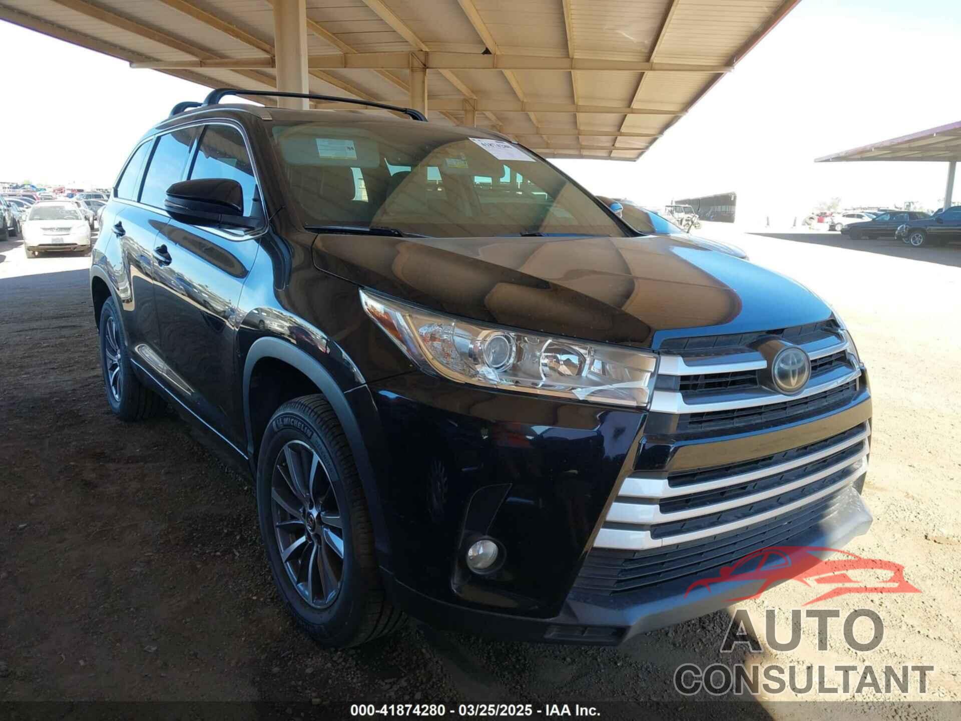 TOYOTA HIGHLANDER 2018 - 5TDKZRFH2JS276100