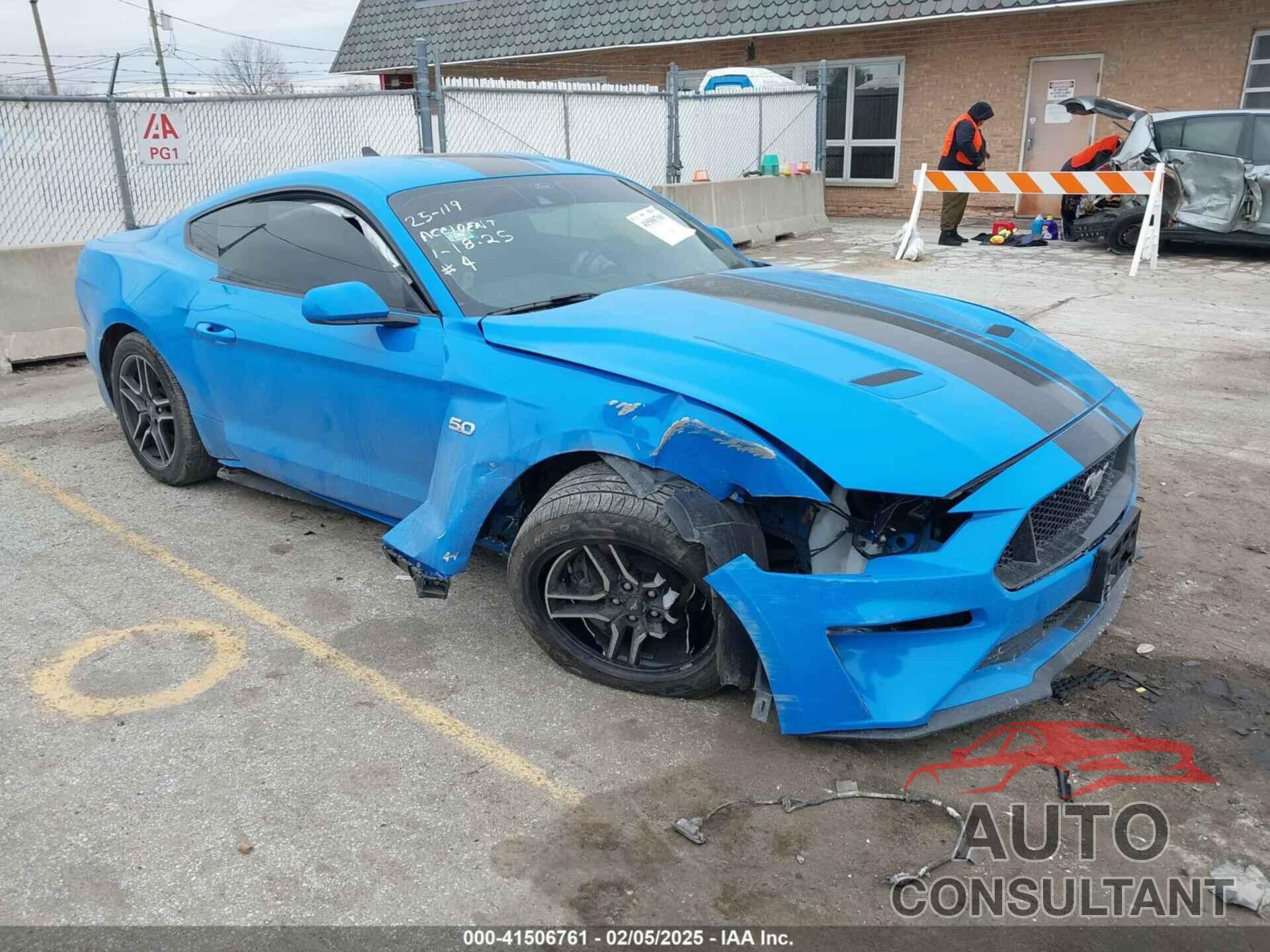 FORD MUSTANG 2023 - 1FA6P8CF3P5304351