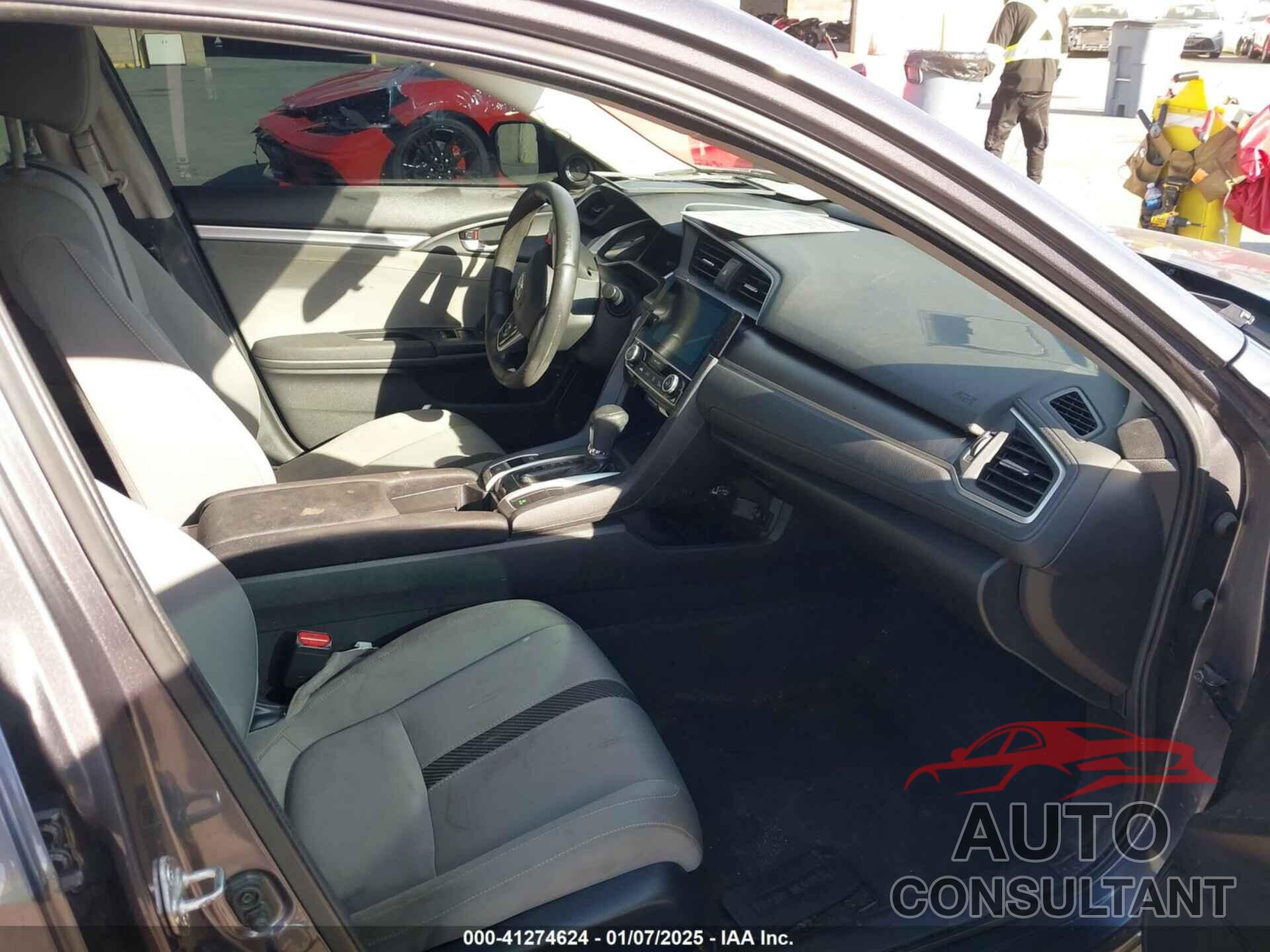 HONDA CIVIC 2018 - 19XFC2F71JE201514