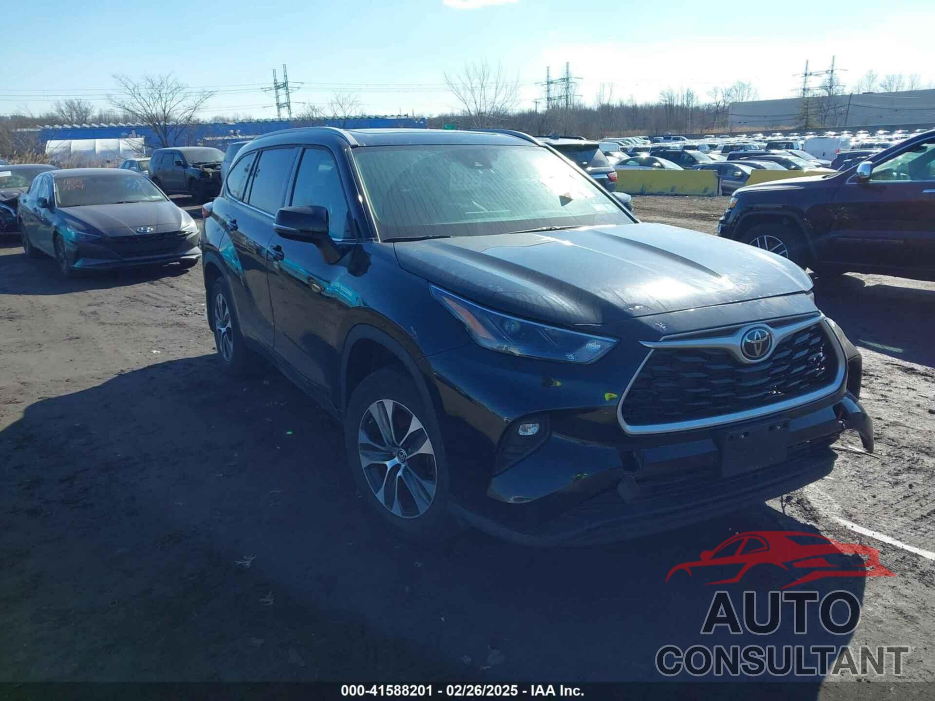 TOYOTA HIGHLANDER 2022 - 5TDHZRBH0NS242484