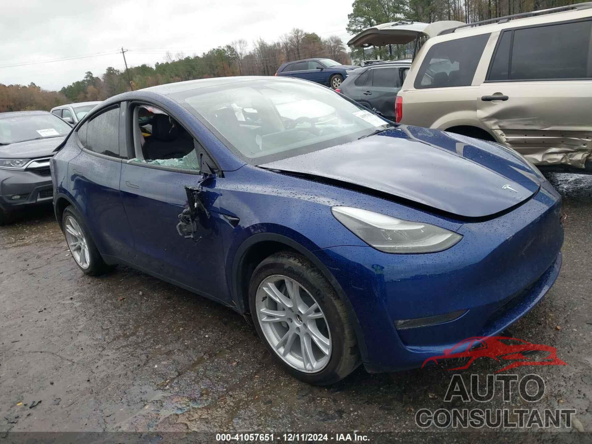 TESLA MODEL Y 2023 - 7SAYGDEE7PF673988