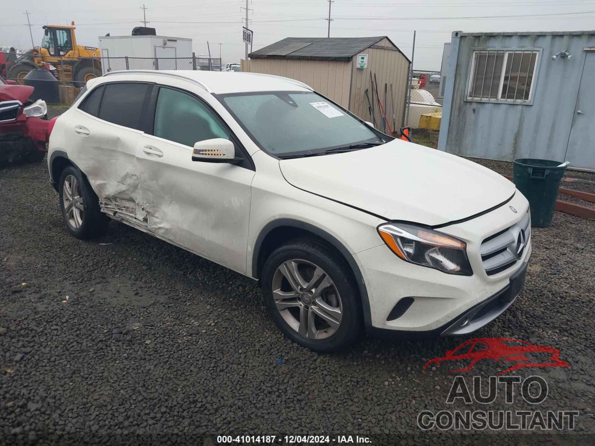 MERCEDES-BENZ GLA 2016 - WDCTG4EB5GJ251279