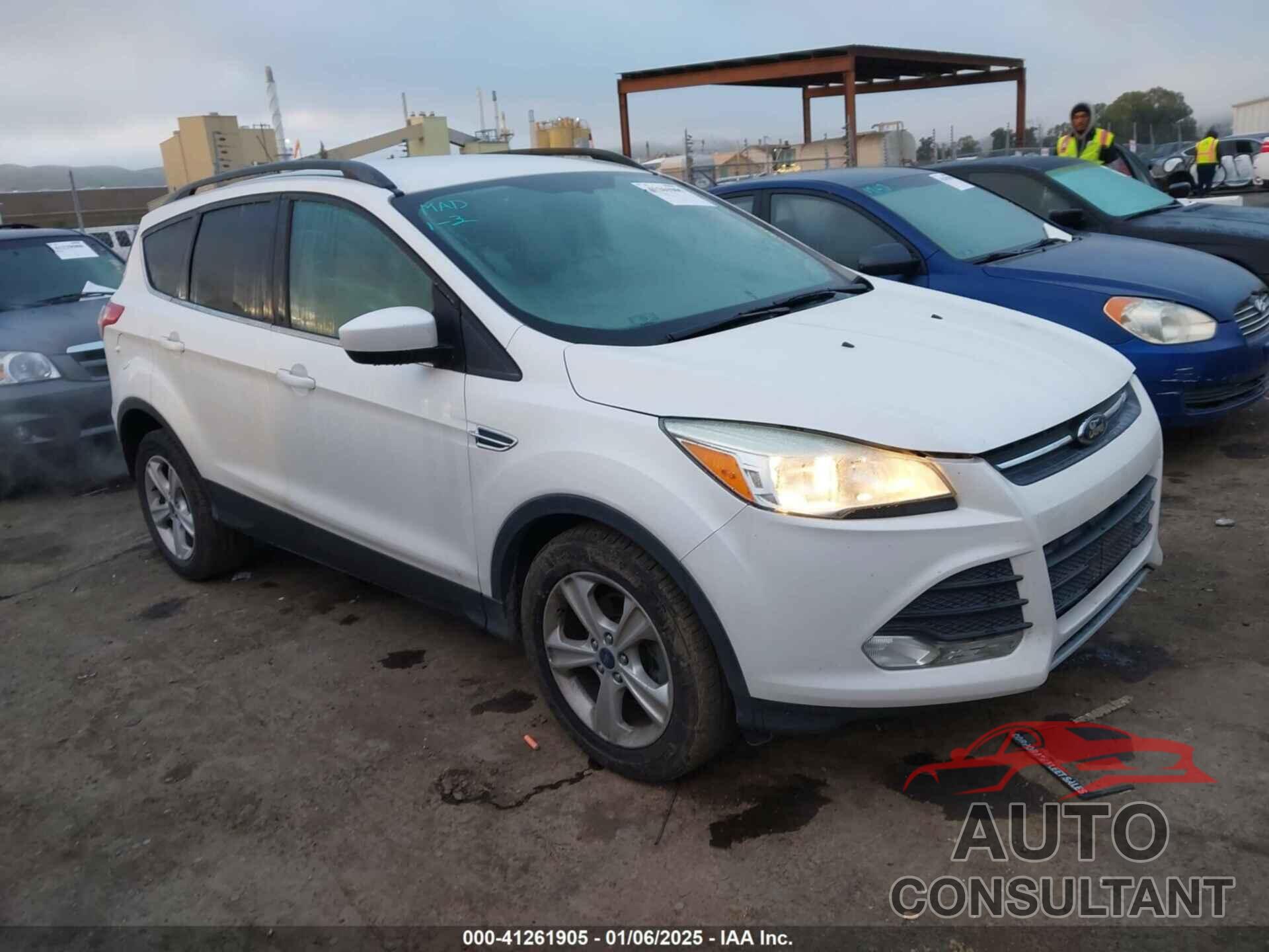 FORD ESCAPE 2015 - 1FMCU0GX6FUA44506