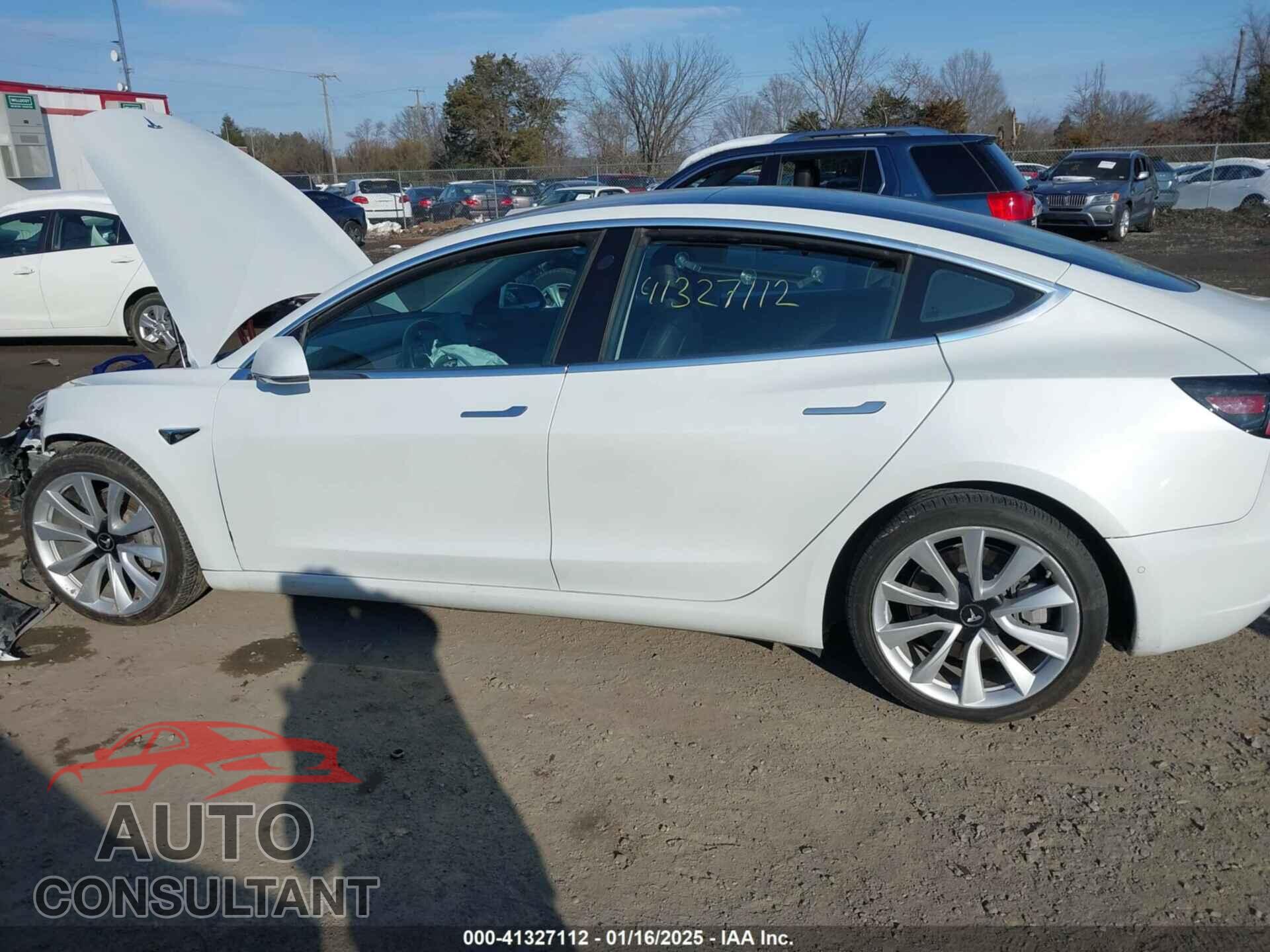 TESLA MODEL 3 2018 - 5YJ3E1EB3JF185629