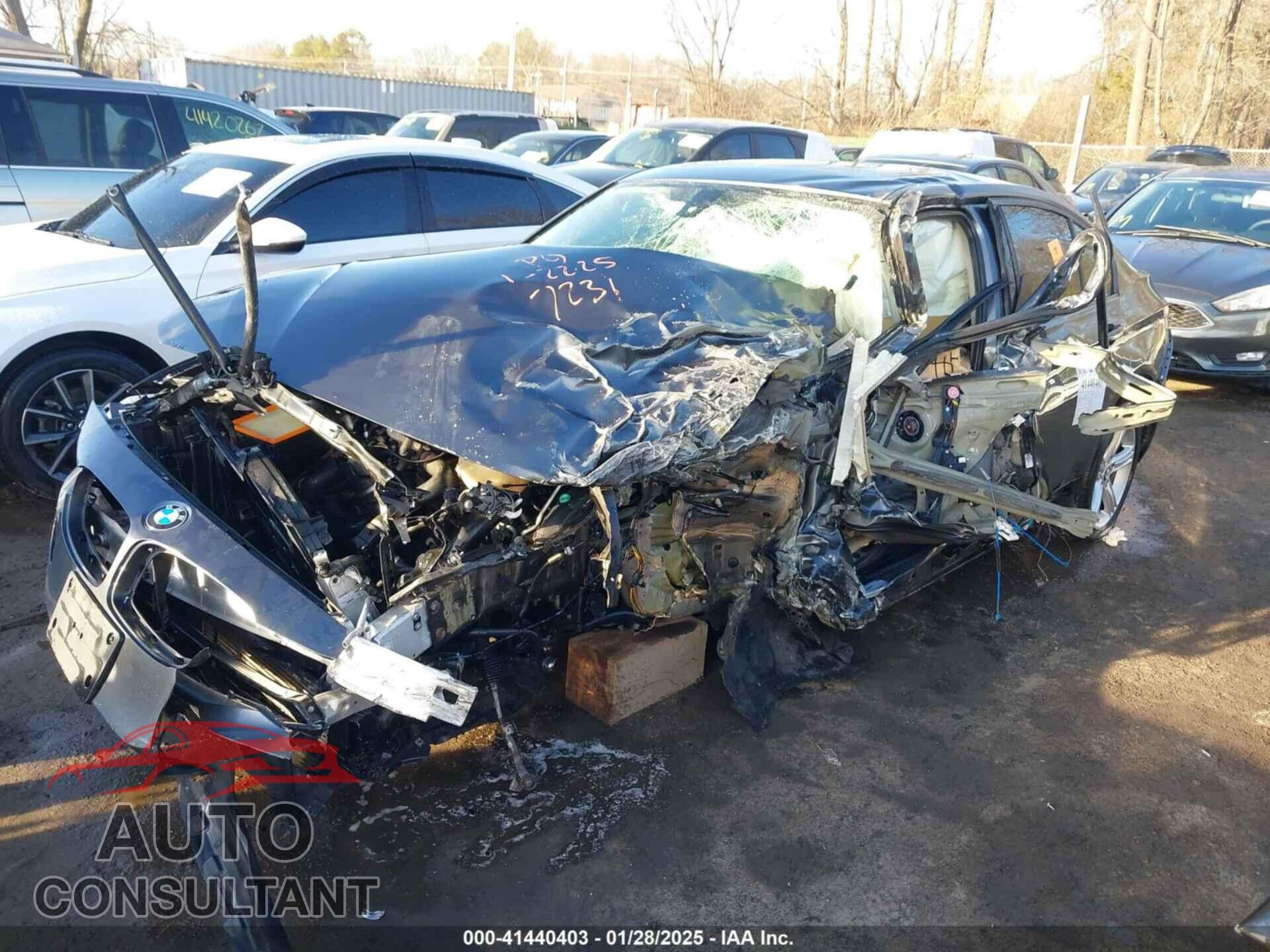 BMW 320I 2014 - WBA3C3G55ENS67231