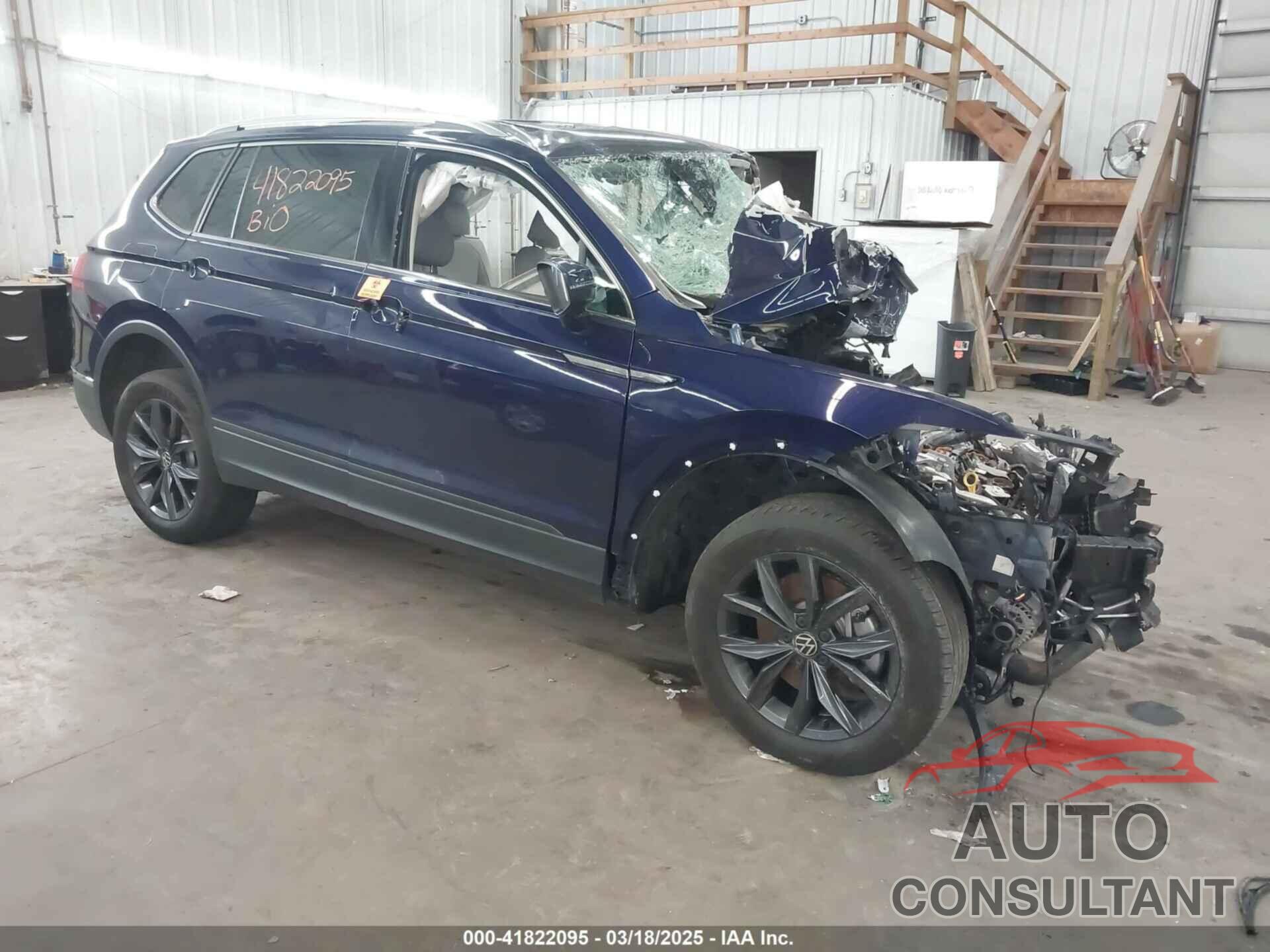 VOLKSWAGEN TIGUAN 2023 - 3VV3B7AX7PM057526