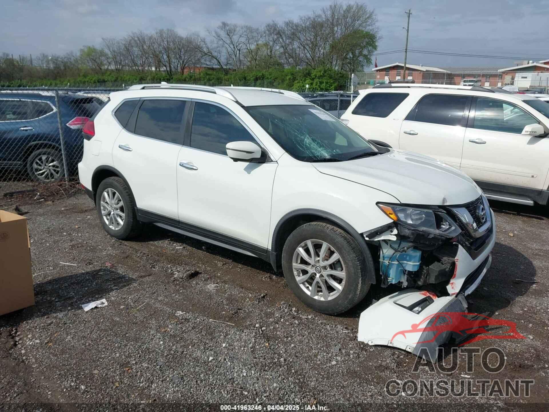 NISSAN ROGUE 2017 - KNMAT2MT0HP556856