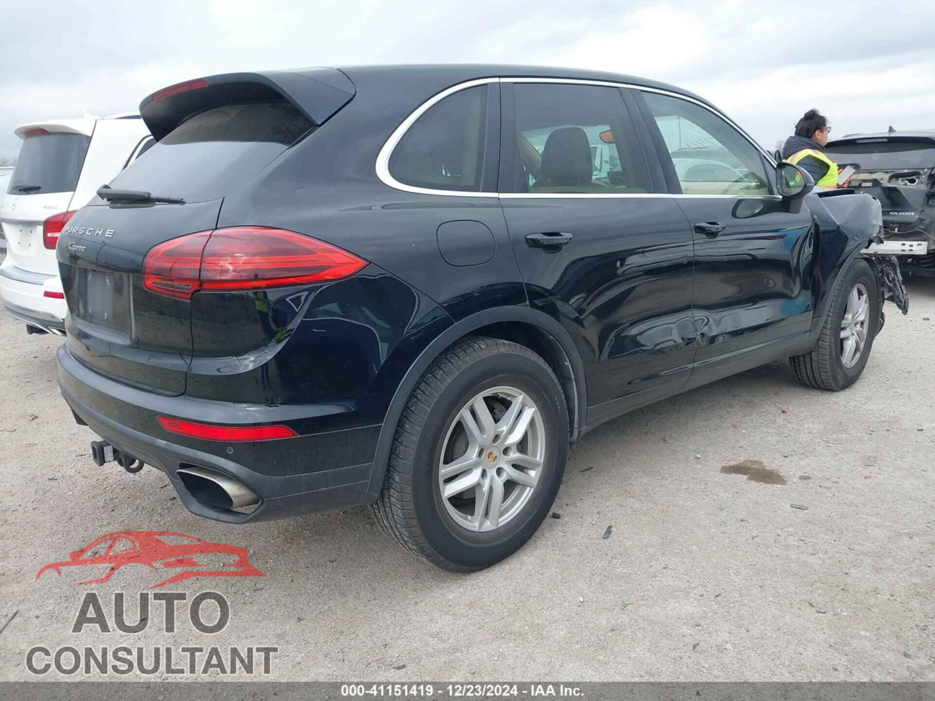 PORSCHE CAYENNE 2016 - WP1AA2A29GLA11230
