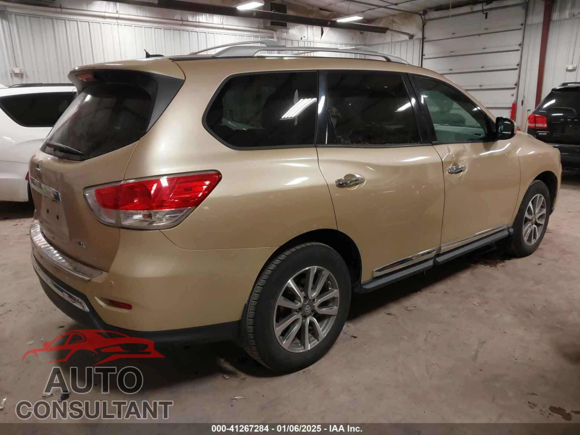 NISSAN PATHFINDER 2013 - 5N1AR2MN4DC641292