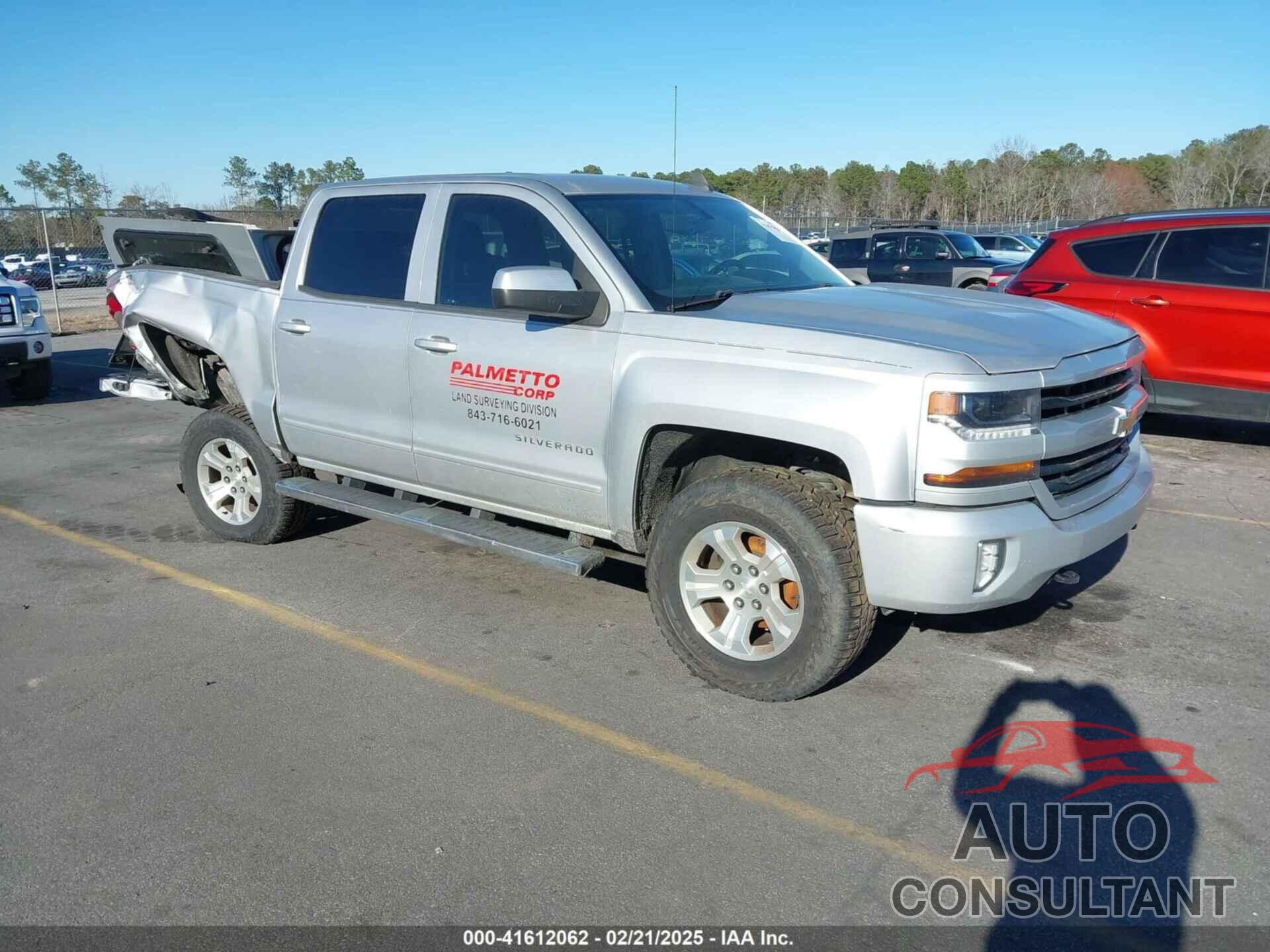 CHEVROLET SILVERADO 1500 2018 - 3GCUKREC4JG472847