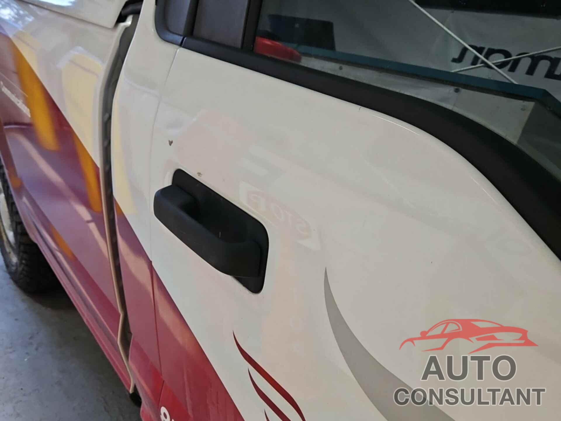 FORD F150 2018 - 1FTMF1EB1JKF31147