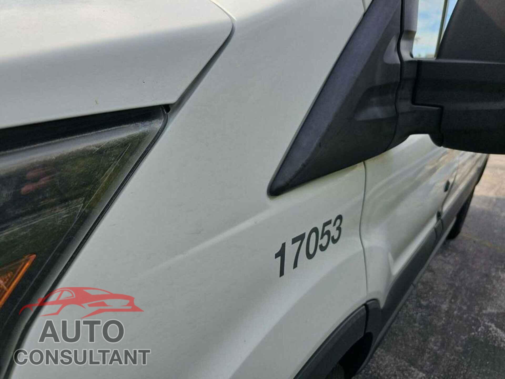 FORD TRANSIT 2017 - 1FTYE1YM6HKA82513