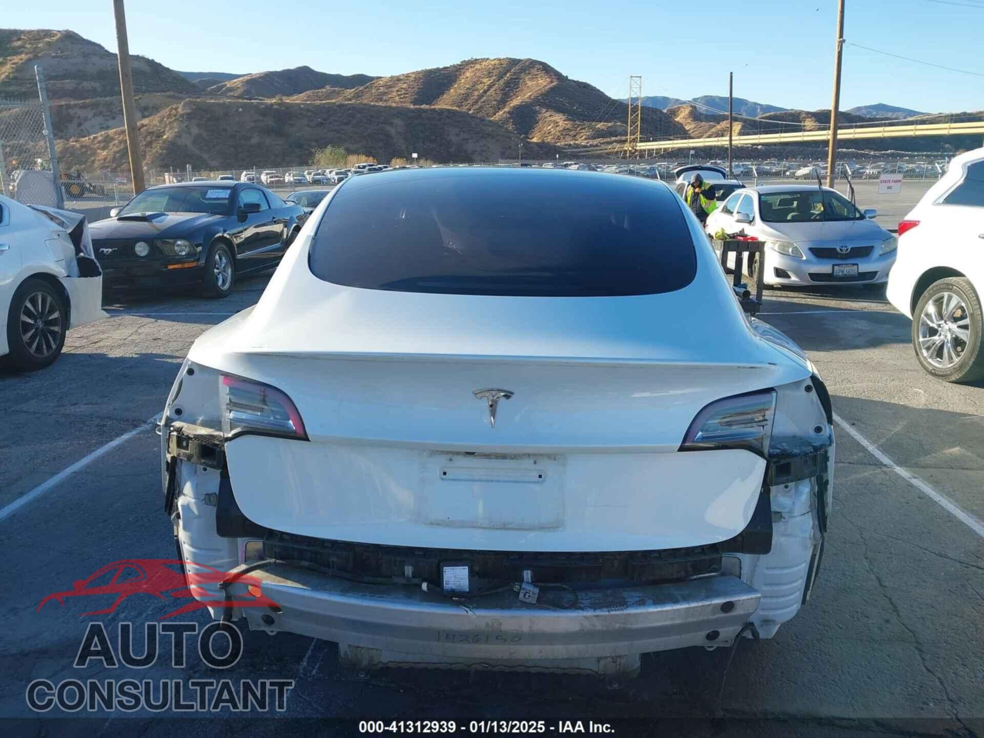 TESLA MODEL 3 2021 - 5YJ3E1EA1MF868148