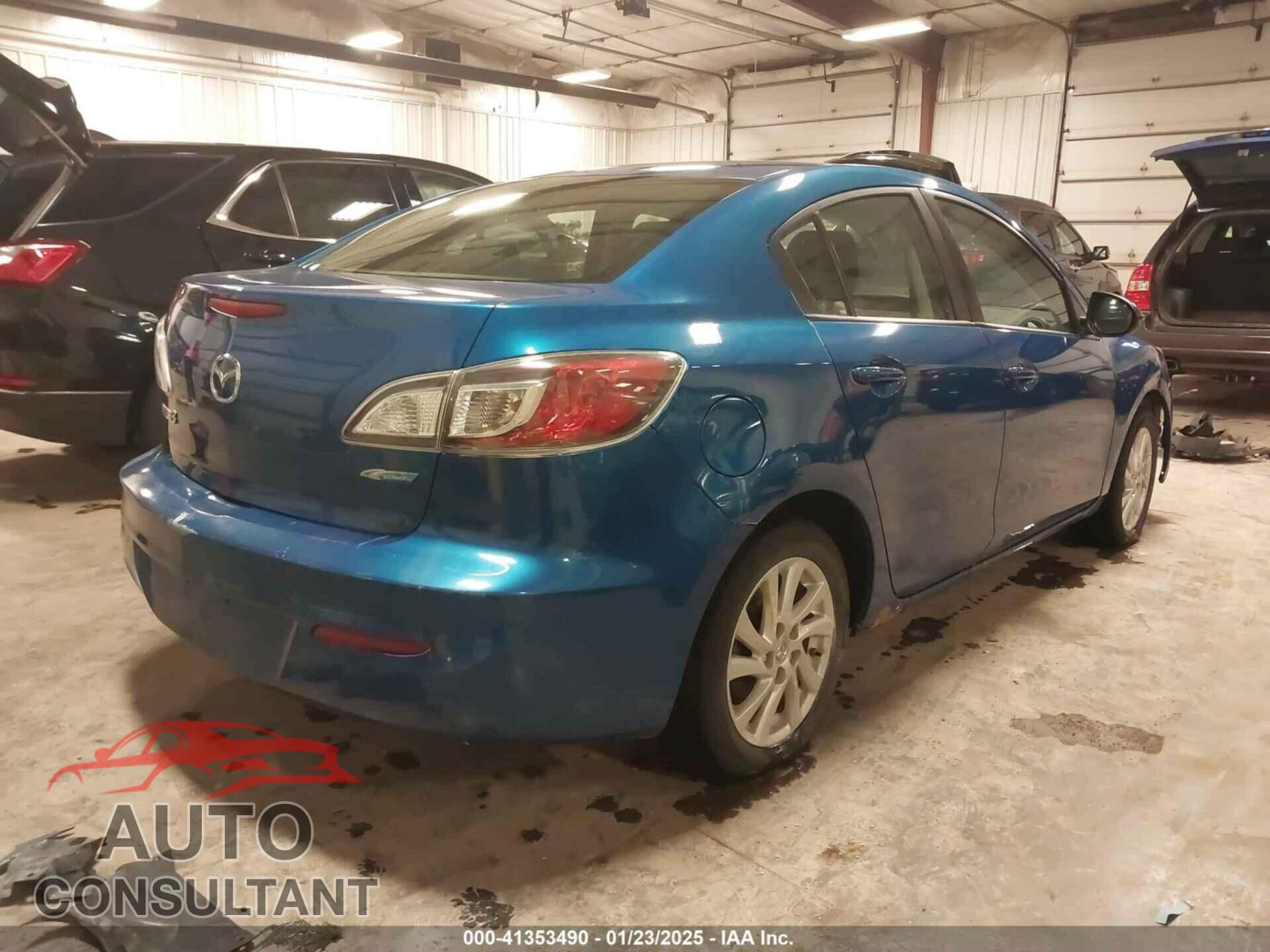 MAZDA MAZDA3 2012 - JM1BL1V77C1574427